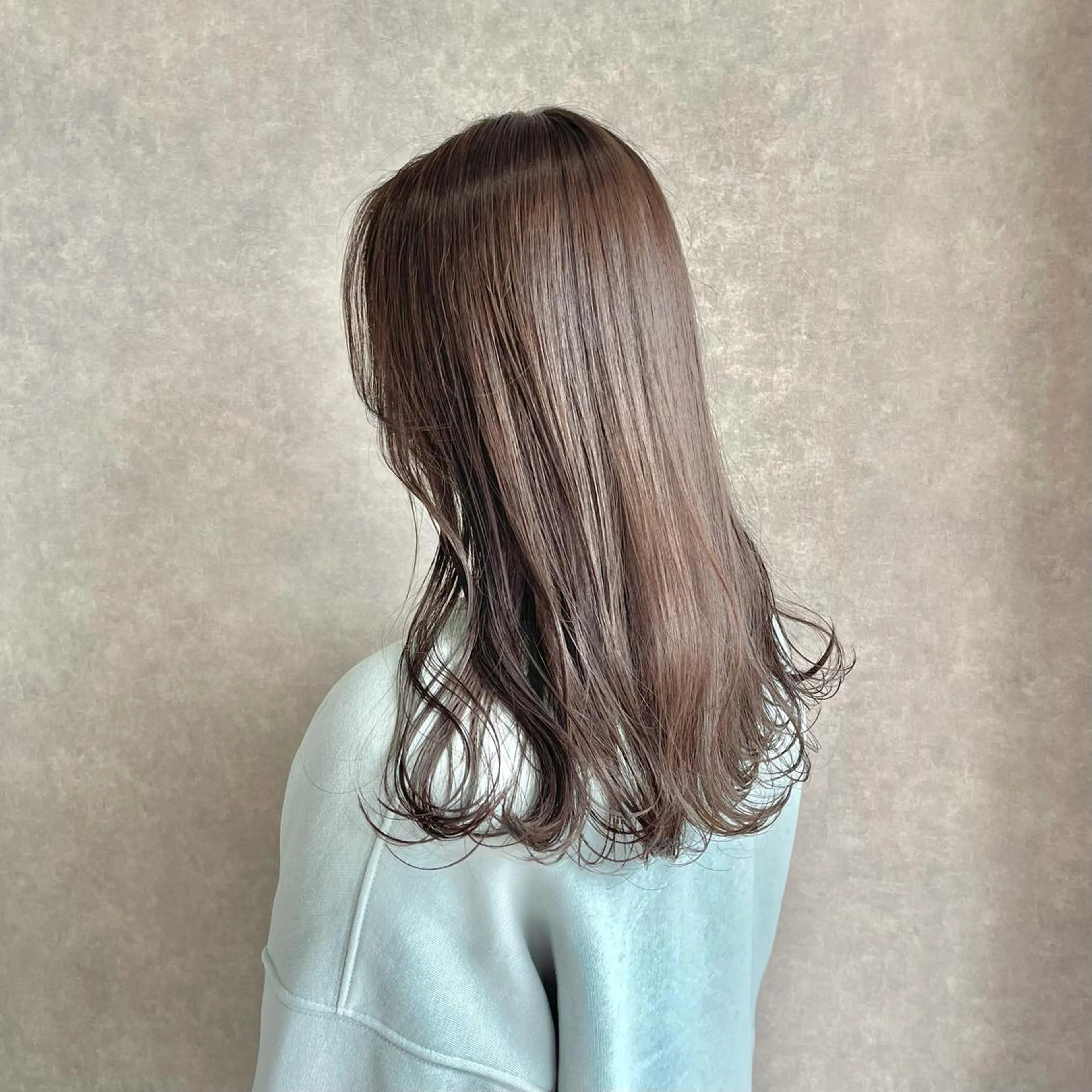 ミディアム カラー カット ヘアカラー トリートメント 一ノ瀬 暁のヘアスタイル