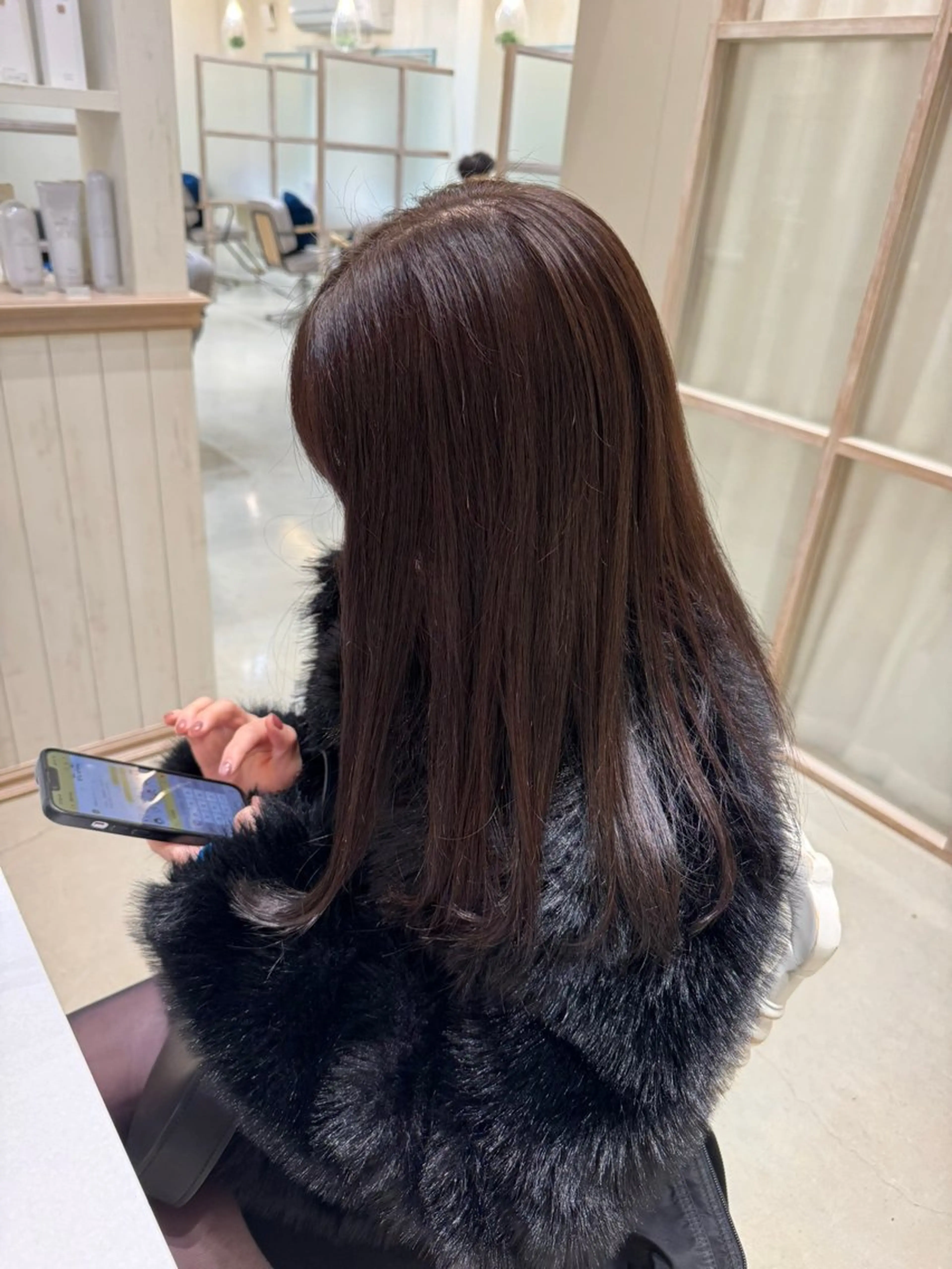 カラー 太田 千尋のヘアスタイル