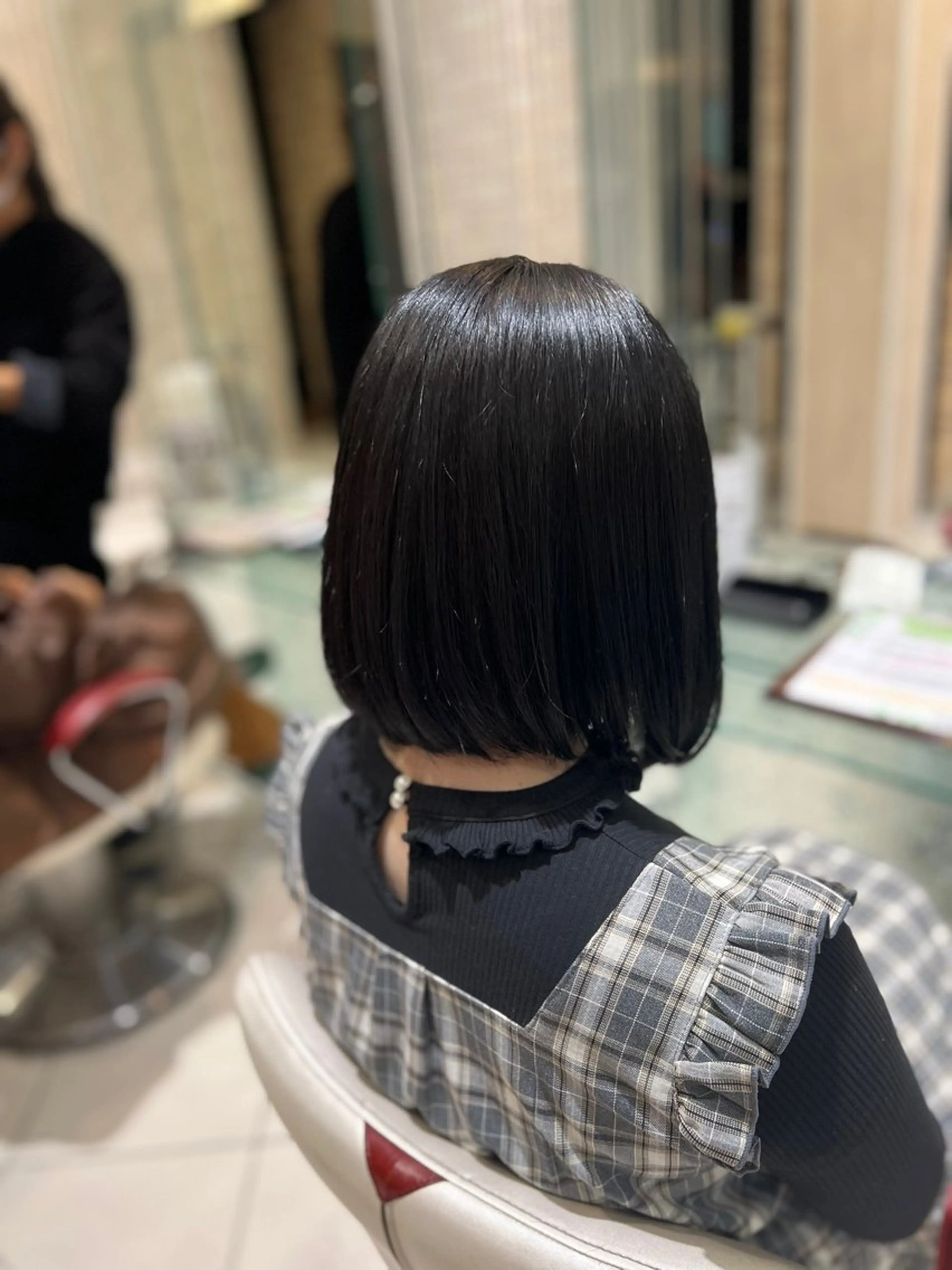 ミディアム カラー バレイヤージュ ブリーチ ケアブリーチ 透明感カラー デザインカラー カット ヘアカラー トリートメント ボブ/ハイトーン髪質 改善/越谷✨クラモチのヘアスタイル