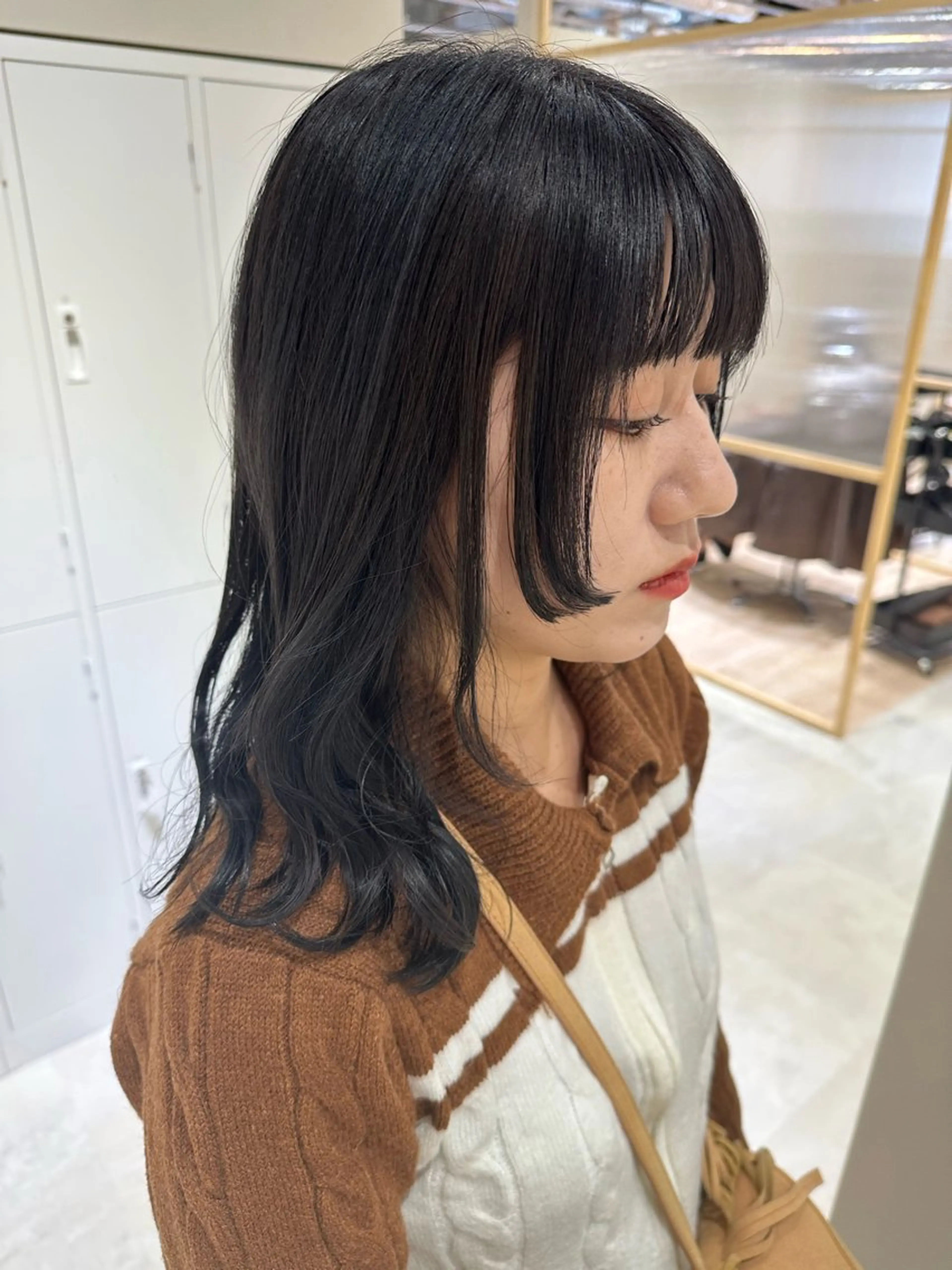 ミディアム 顔まわりレイヤー 姫カット レイヤーカット カット ヘアカラー シムラ カイゲンのヘアスタイル