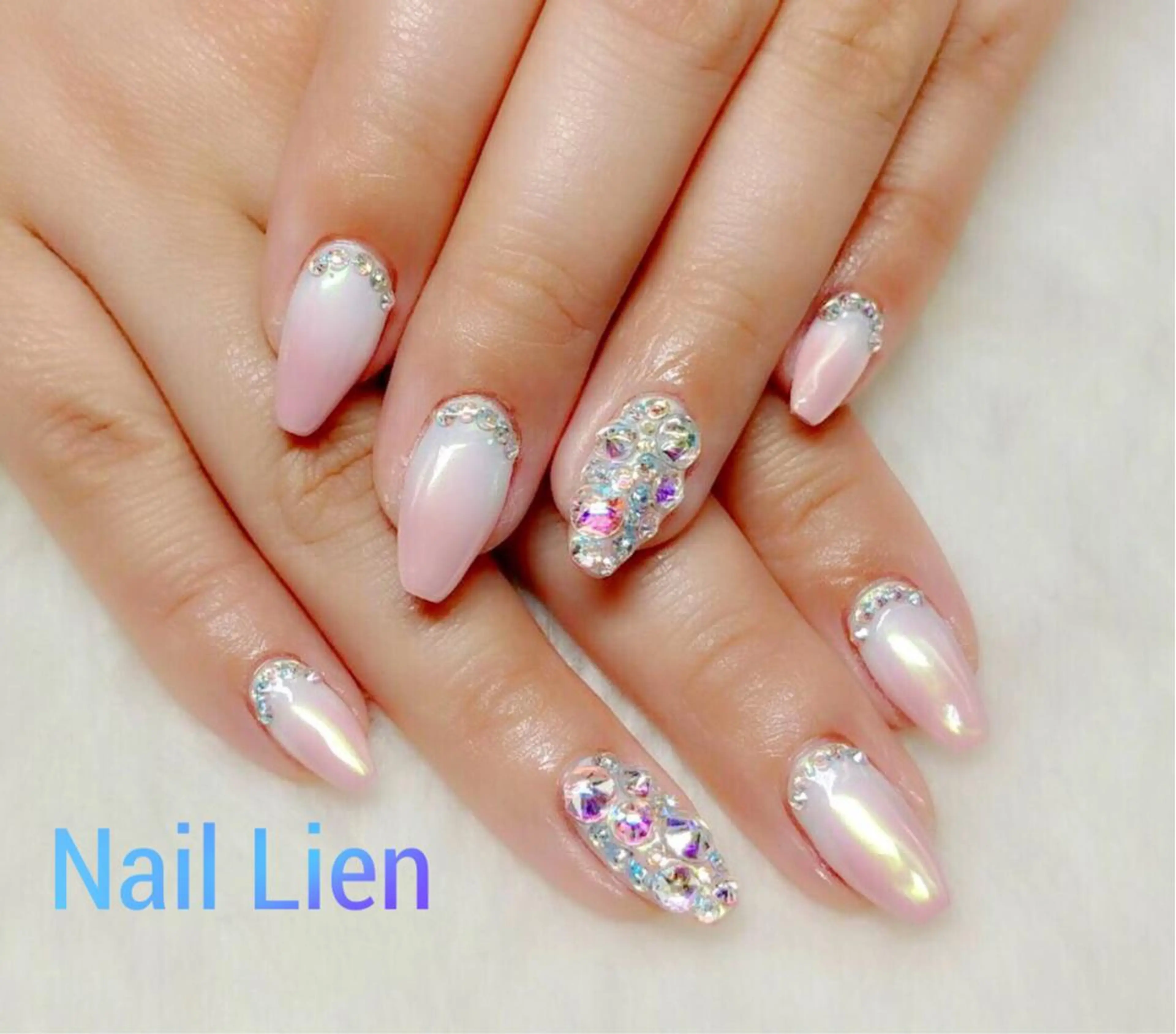 ネイル Nail lieNのネイルデザイン