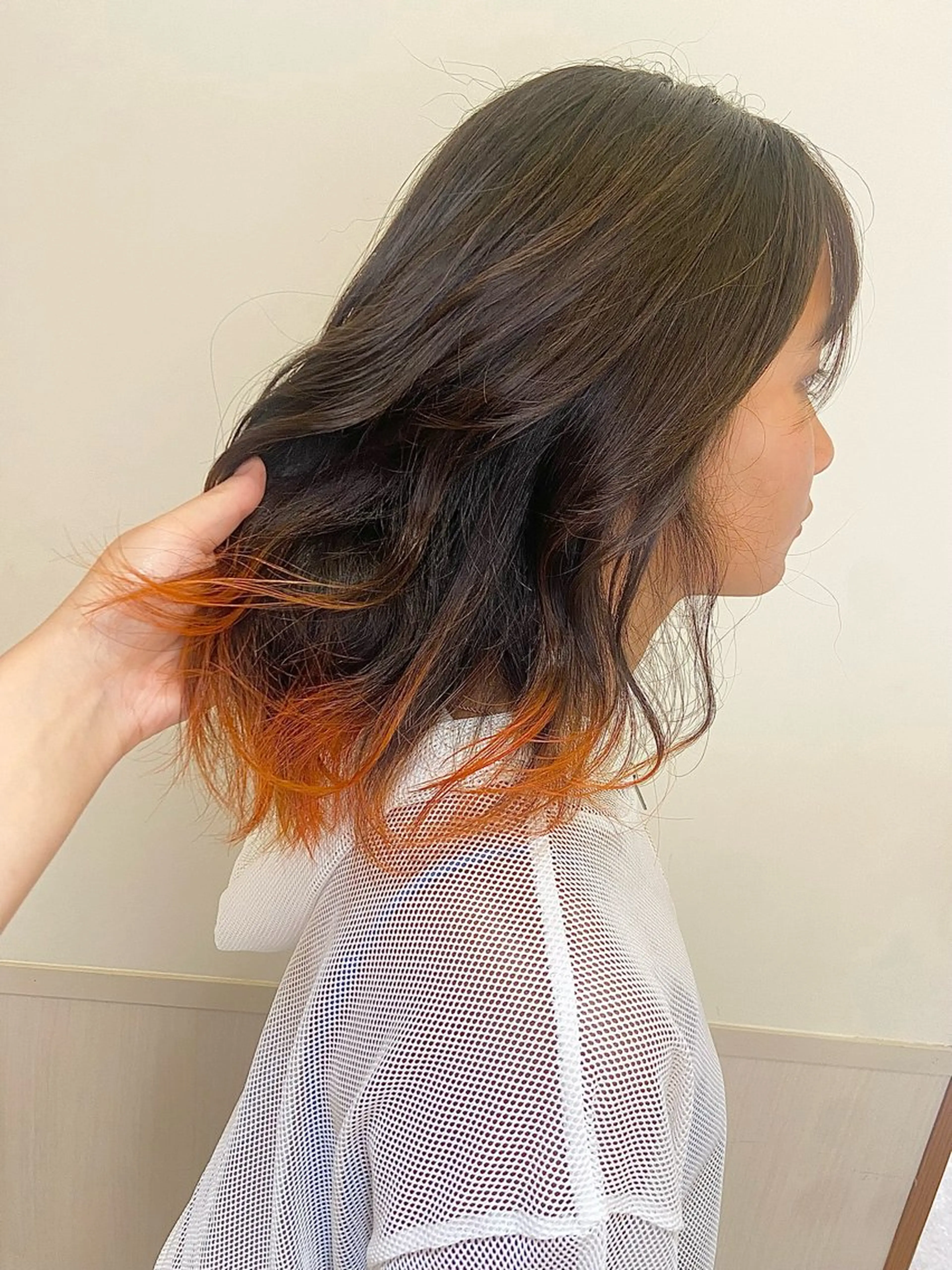 ミディアム カラー ヘアカラー 🐺ウルフ/レイヤー 似合わせ‎🤍沙羅のヘアスタイル