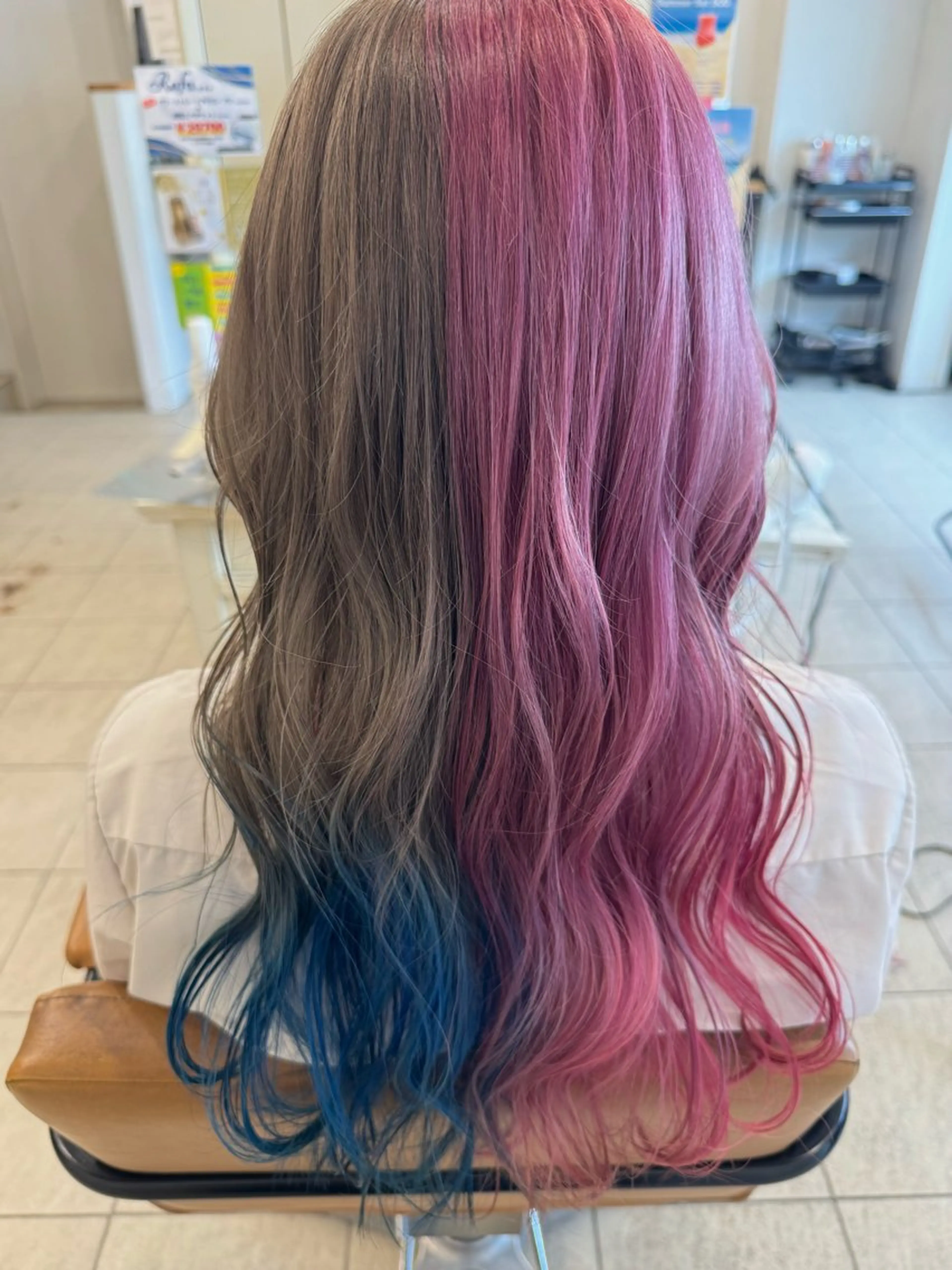 カラー ○HITOMI ○のヘアスタイル