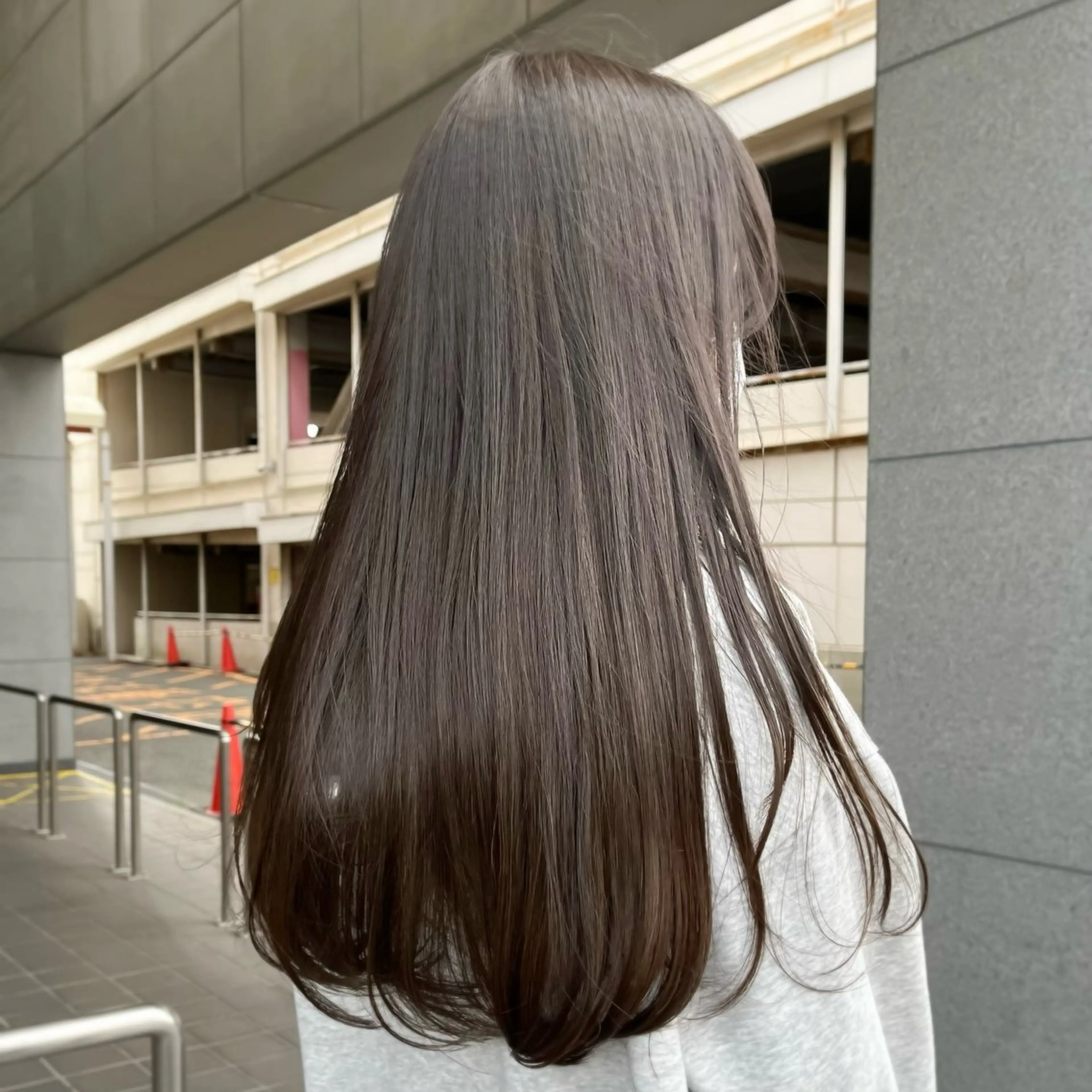 セミロング カット ヘアカラー たおちゃん／レイヤー ／透明感カラーのヘアスタイル