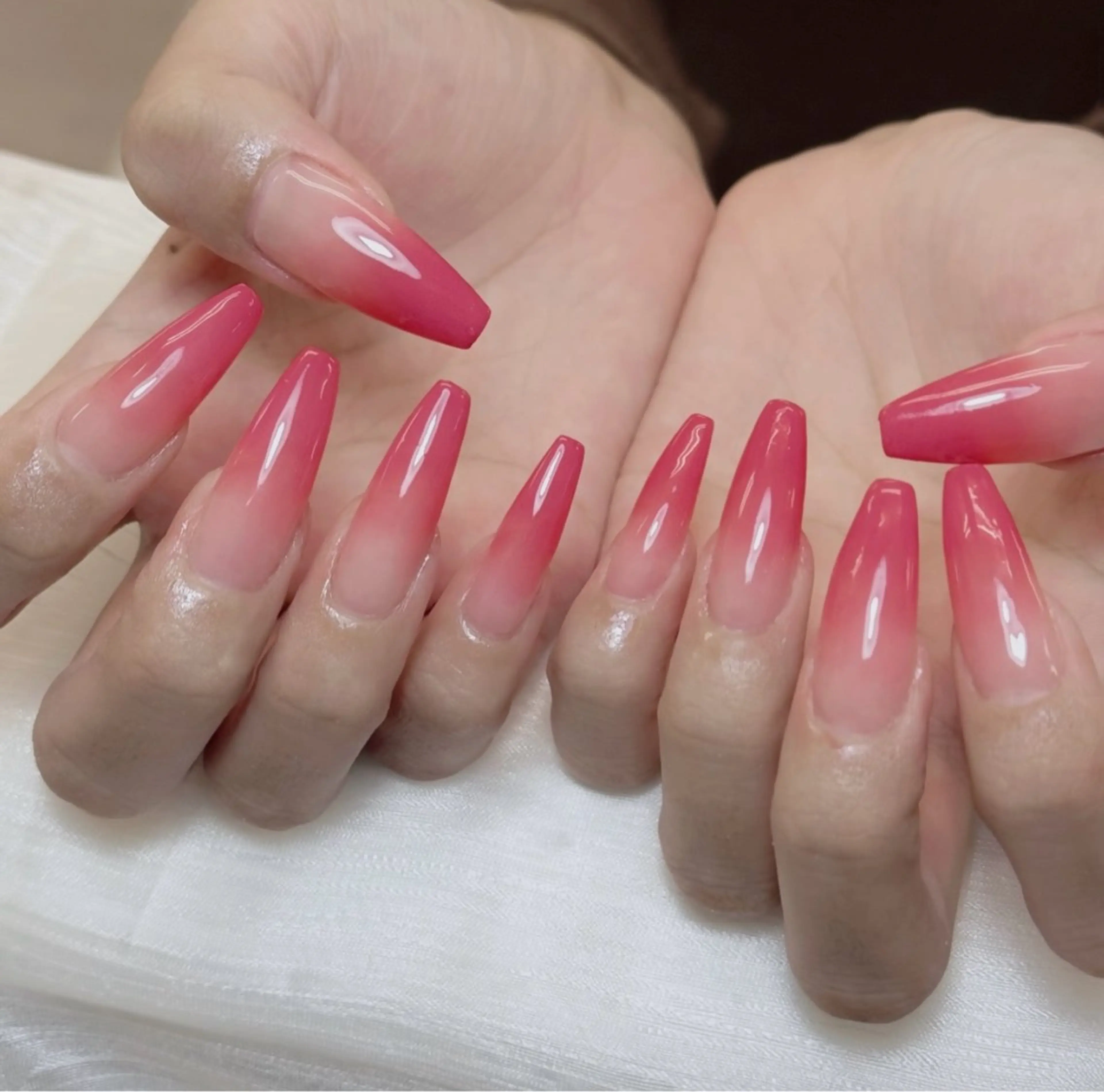 ネイル アートネイル オーロラネイル チークネイル 長さ出し フットネイル Chan nailsのネイルデザイン