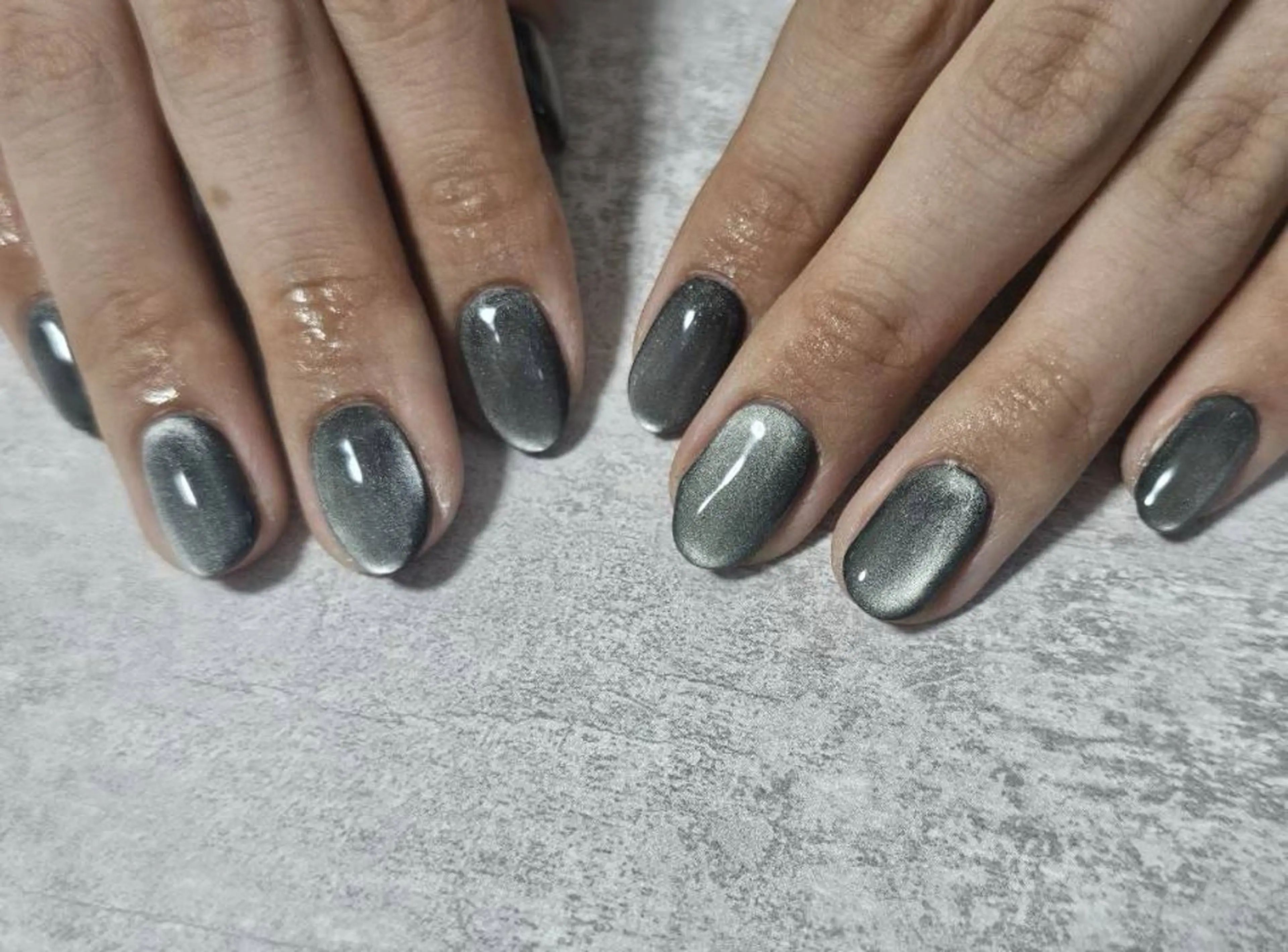 ネイル オーロラネイル フットネイル フレンチネイル ジェルネイル マグネットネイル ハンドネイル mogunail &blowのネイルデザイン