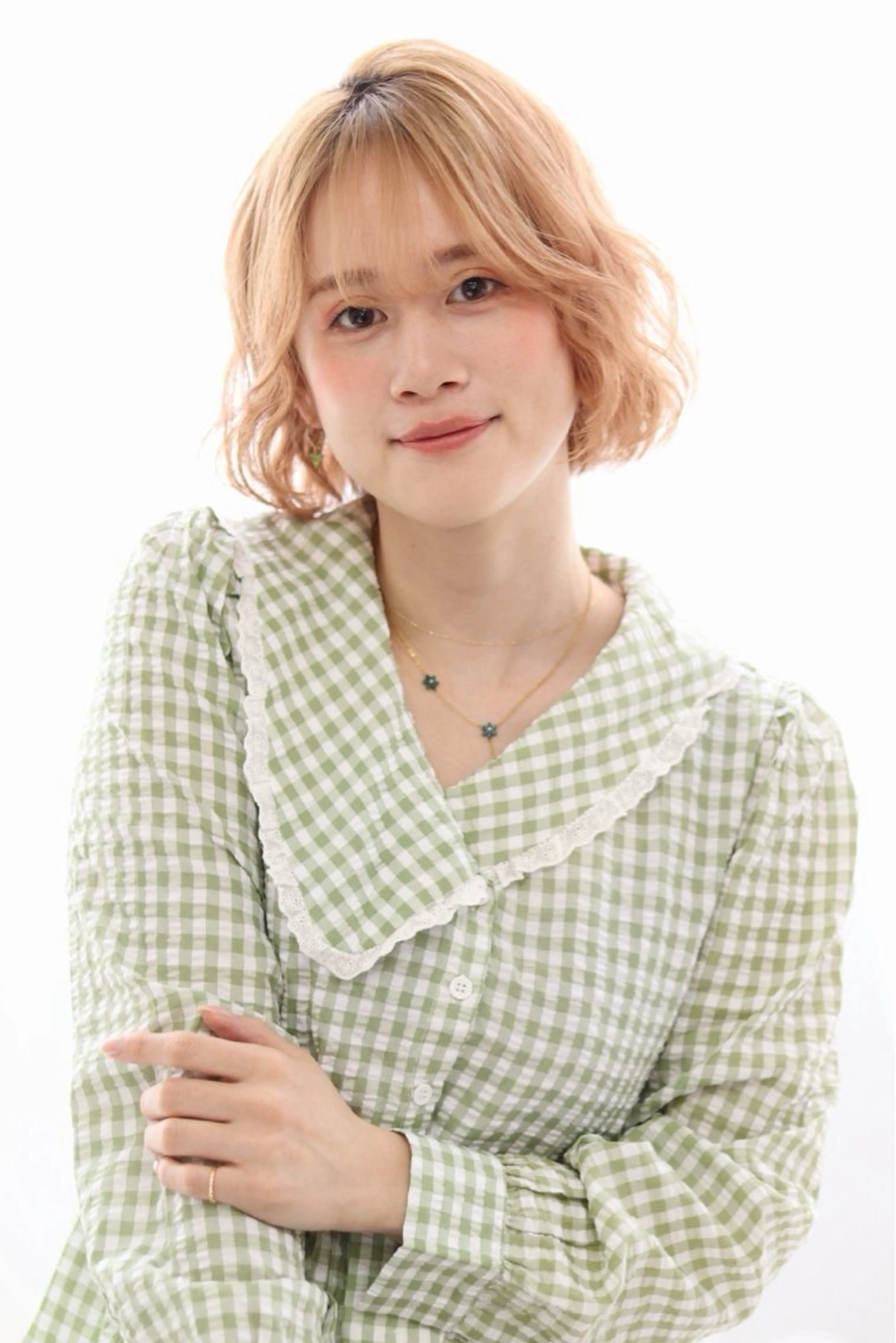 ミディアム 加藤 優花のヘアスタイル
