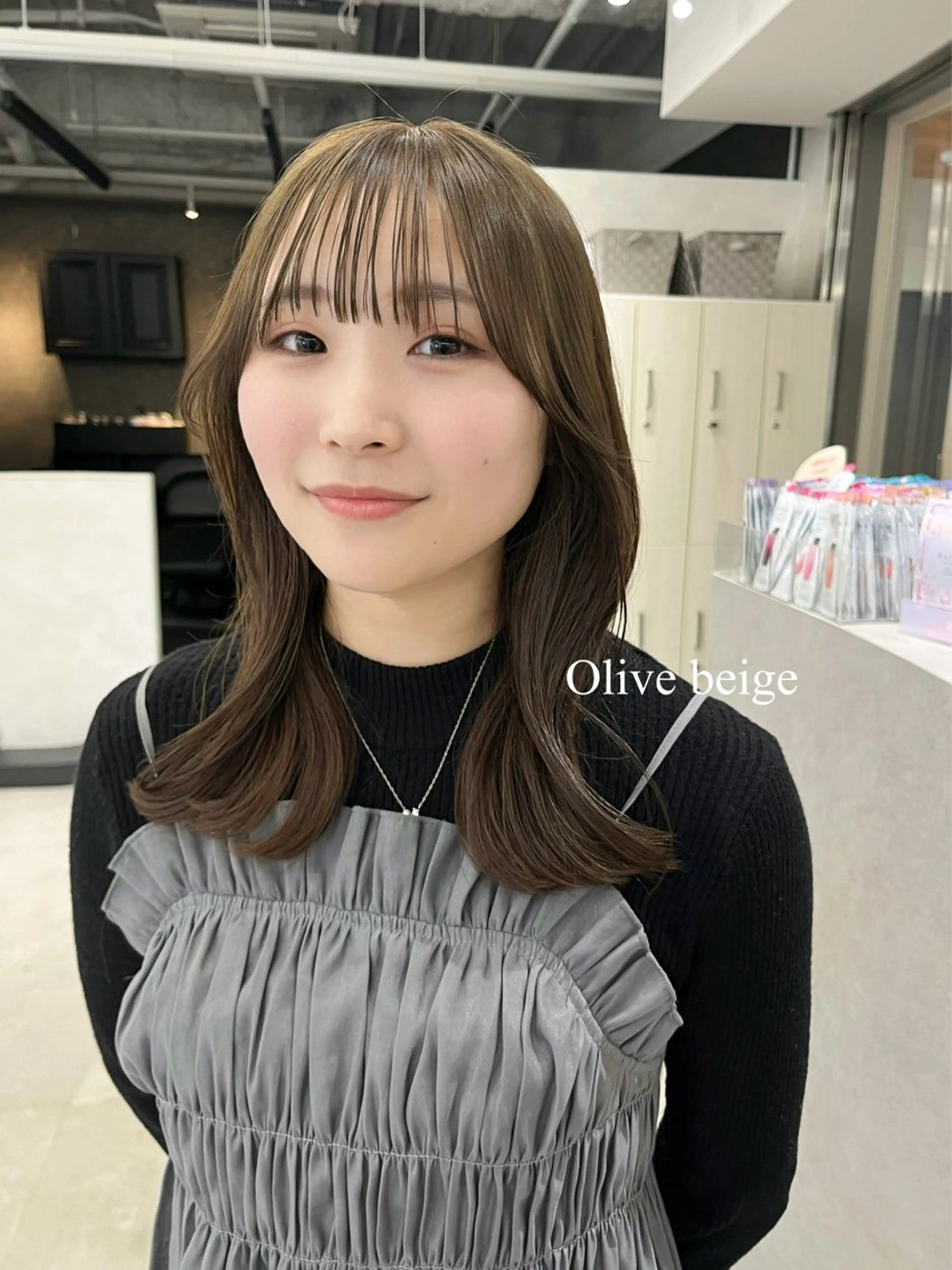 【ご新規様限定トリートメント付き✨】前髪カット✂️➕艶カラー➕1stepトリートメント➕ヘッドマッサージ付き🌈の写真