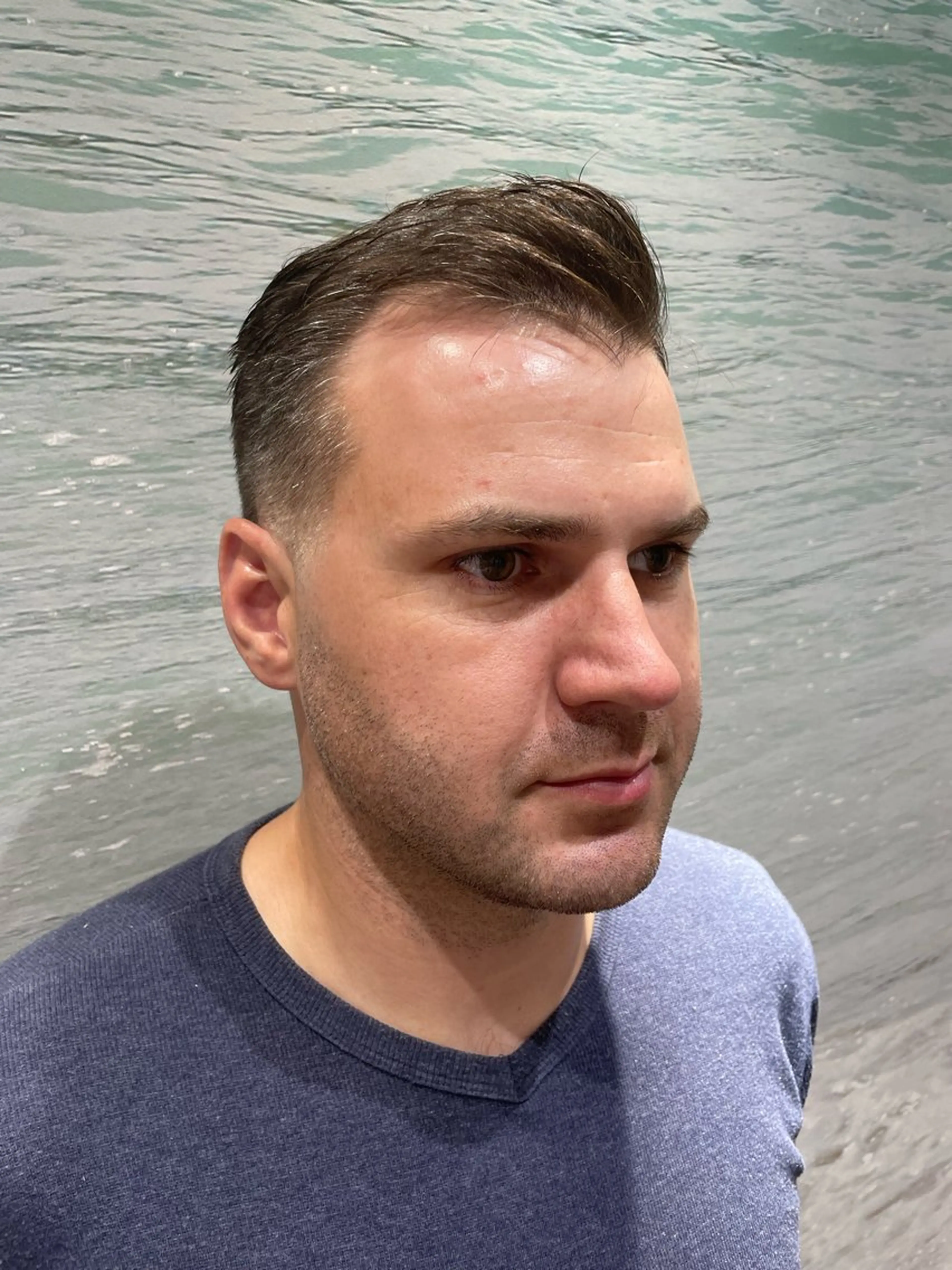 ショート 安彦 健太郎のヘアスタイル