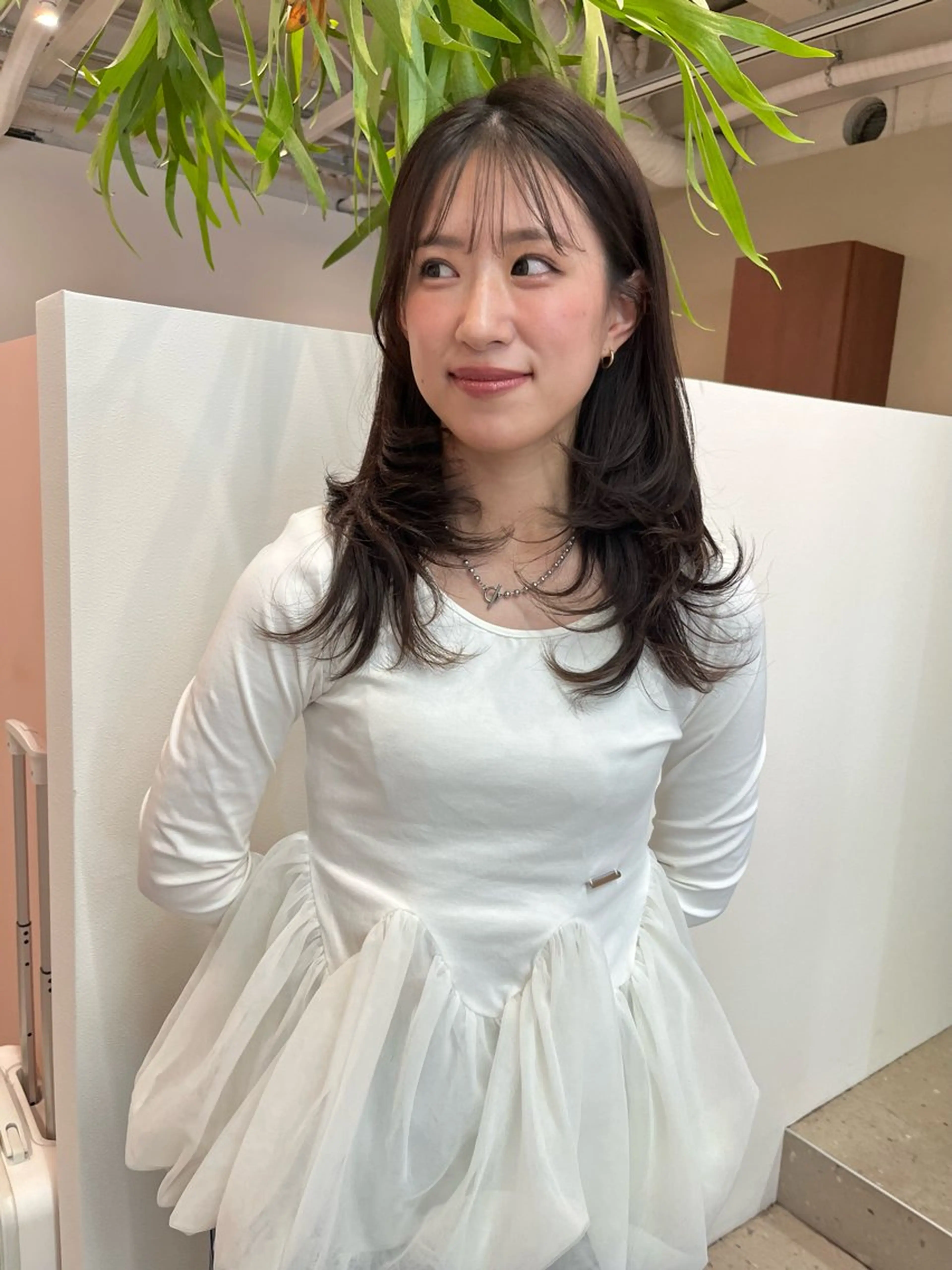 セミロング レイヤーカット 箱崎 凪沙のヘアスタイル