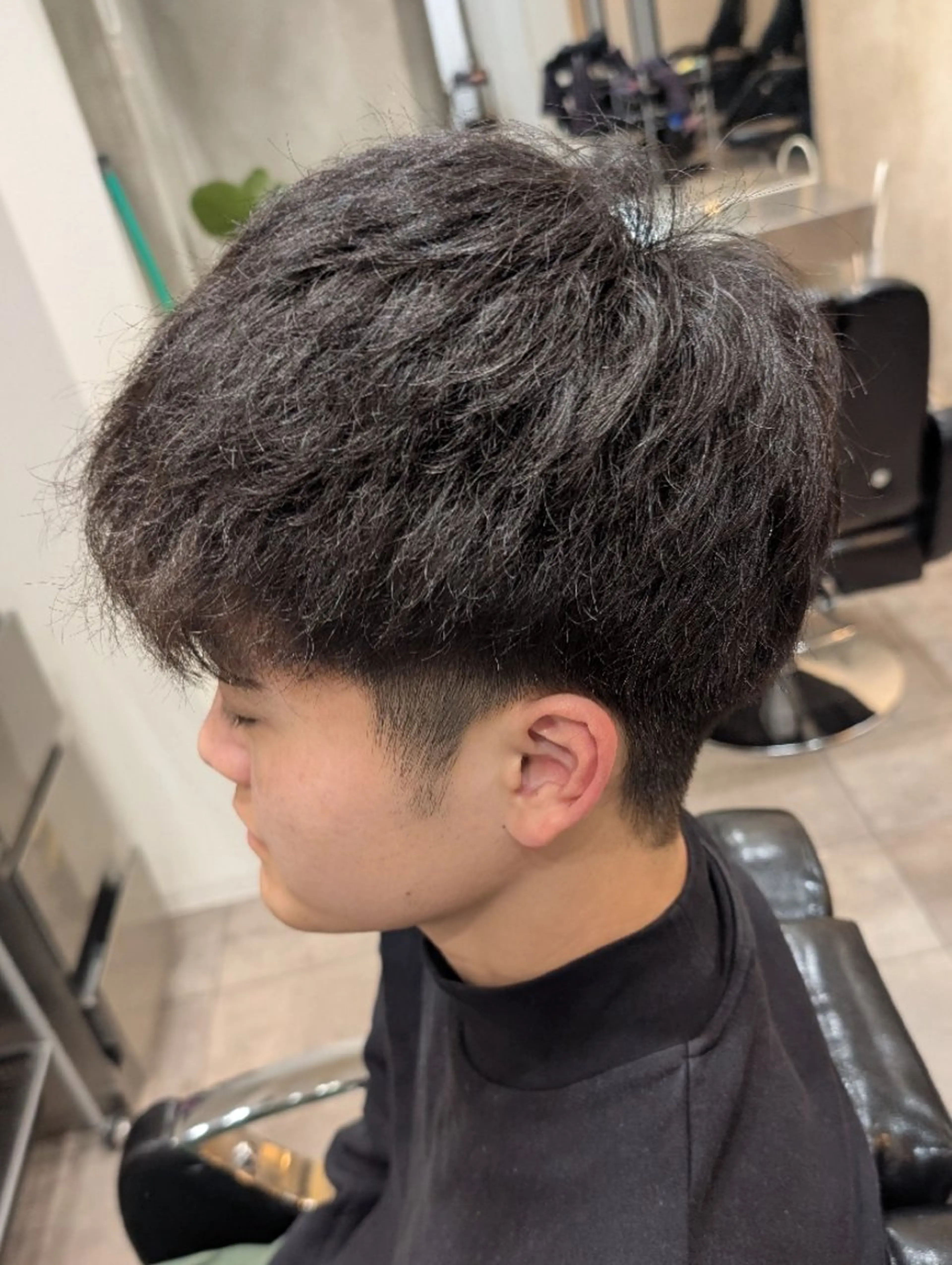 ミディアム メンズ カット QOL円山 YUTOのヘアスタイル
