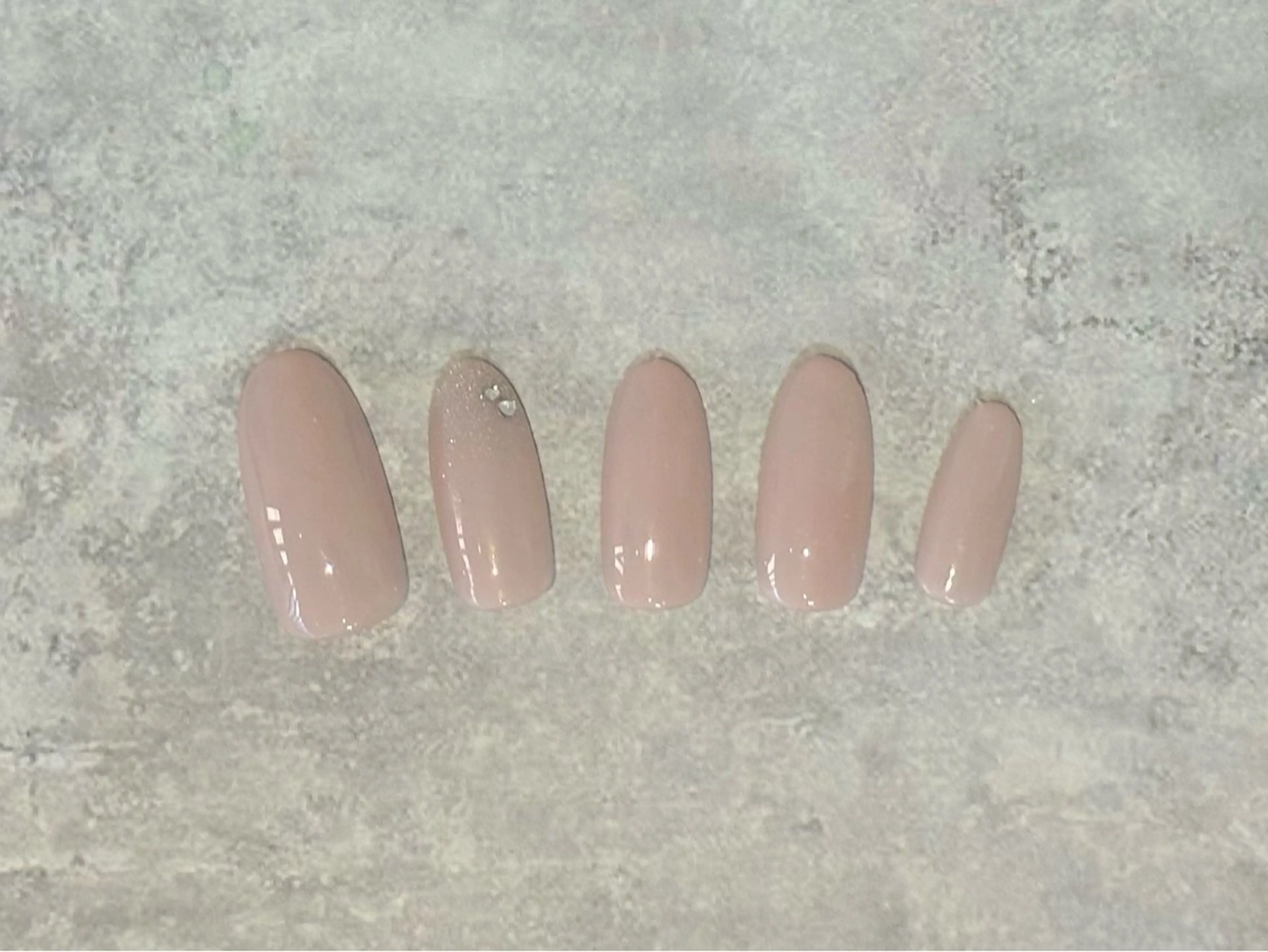 ネイル オフィスネイル 秋山 香穂のネイルデザイン