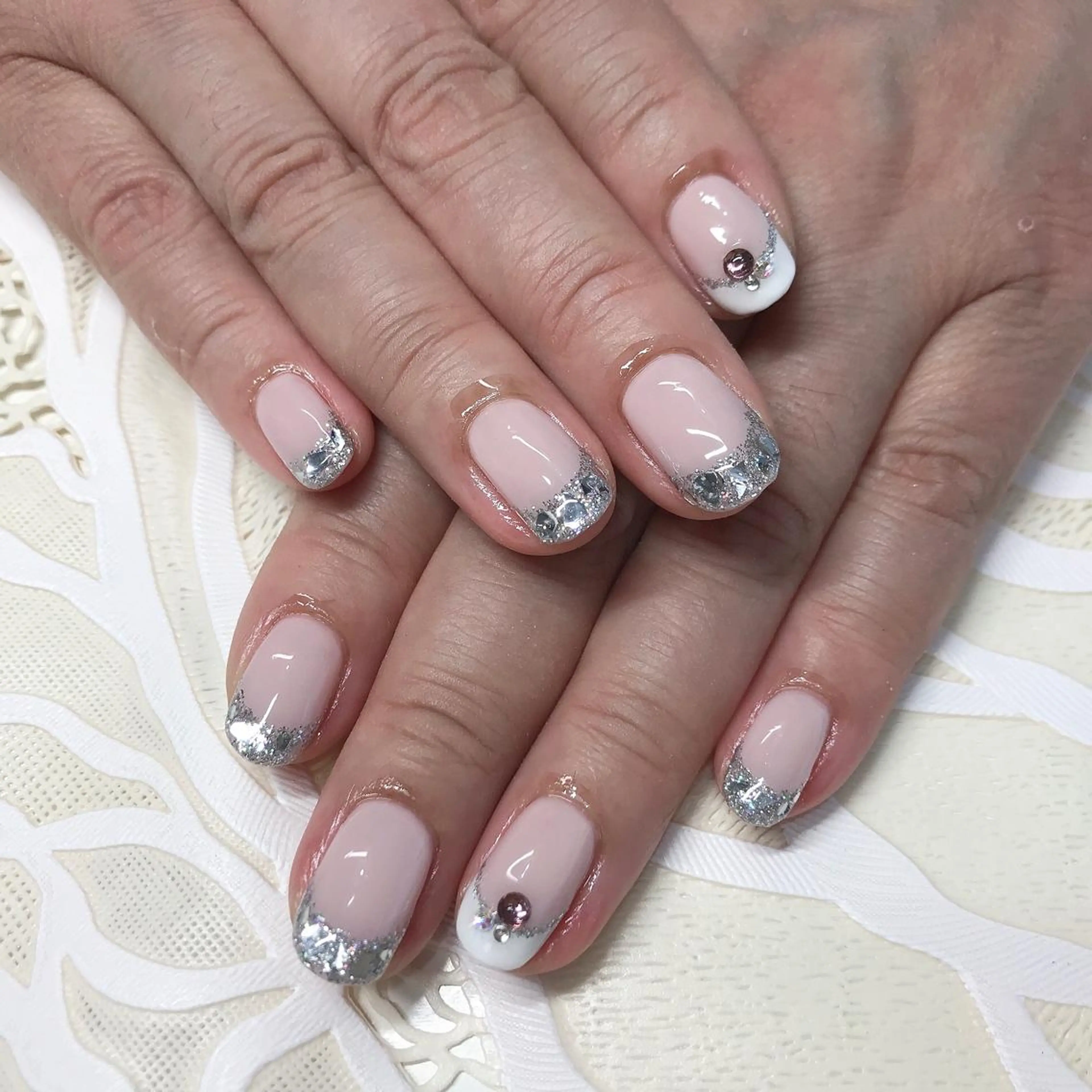 ネイル フレンチネイル ガラスフレンチ プライベートサロン BERRYのエステ・リラクイメージ