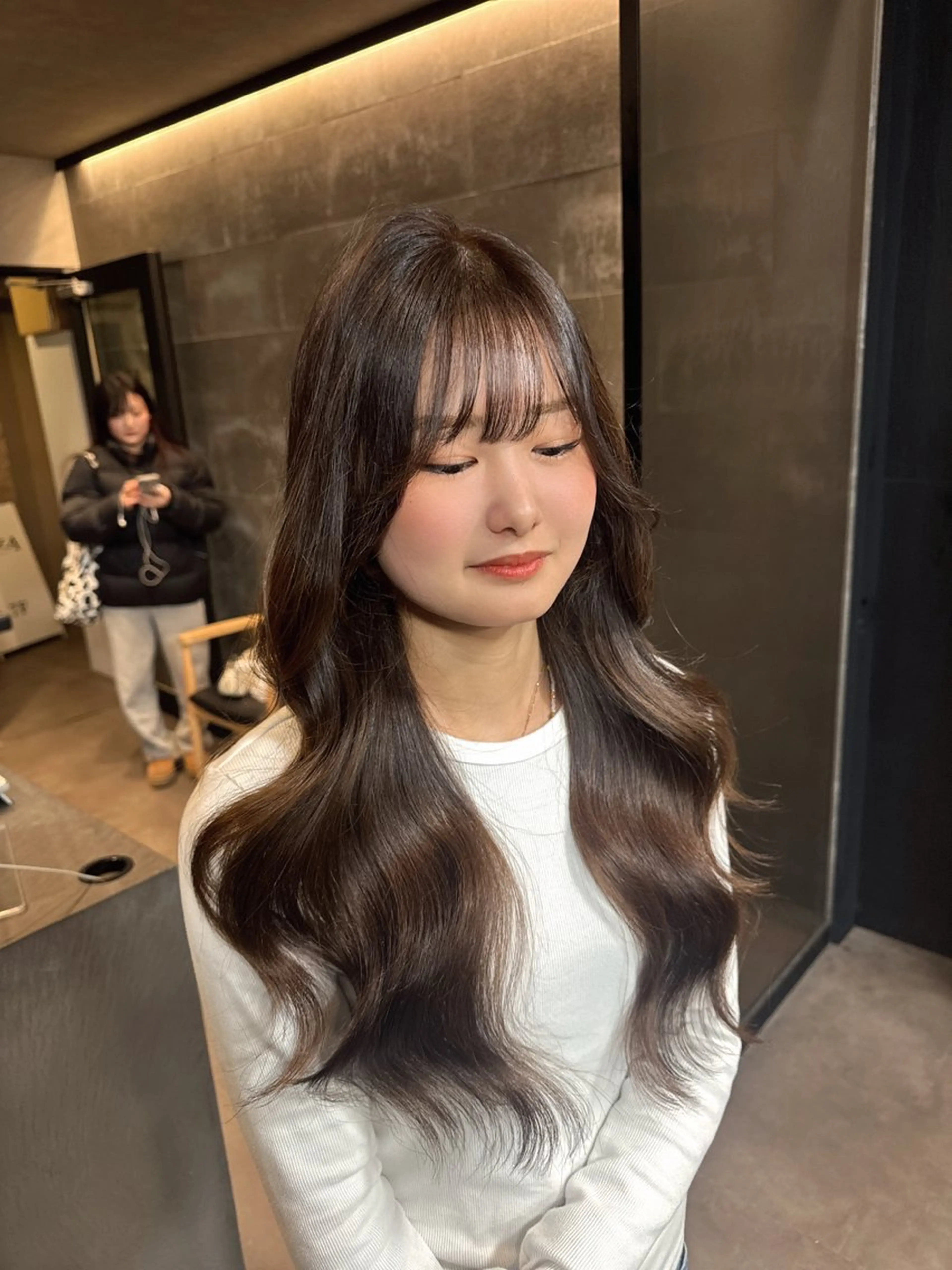 ロング カラー ヘアアレンジ ベージュカラー ブリーチ ブラウンカラー ショコラベージュ ブリーチなしカラー 韓国ヘア指名率 No. 1小堀京介のヘアスタイル