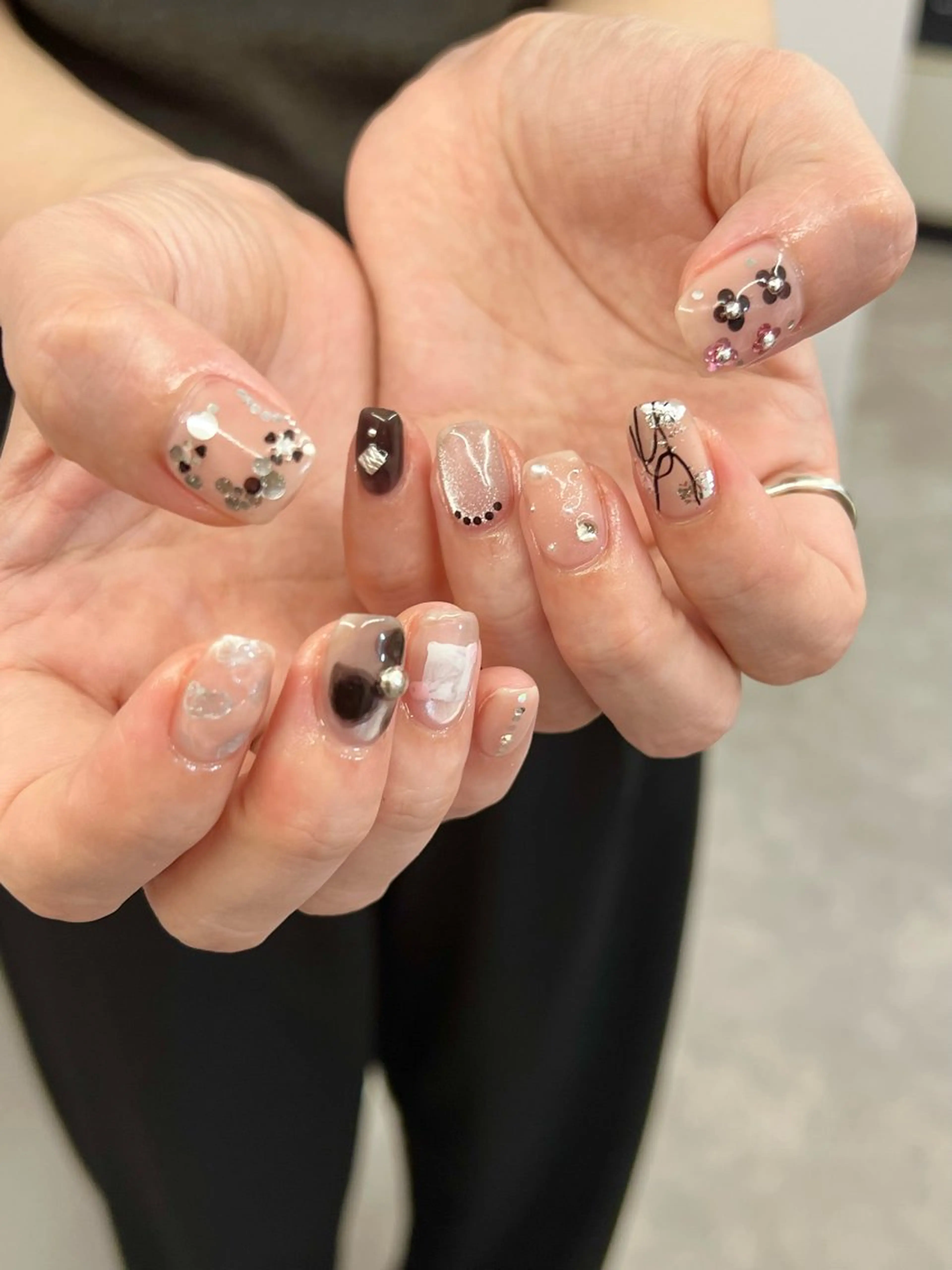 ネイル クリアネイル ジェルネイル マグネットネイル ニュアンスネイル パラジェル ハンドネイル ハンドケア Bana_ Nailのネイルデザイン