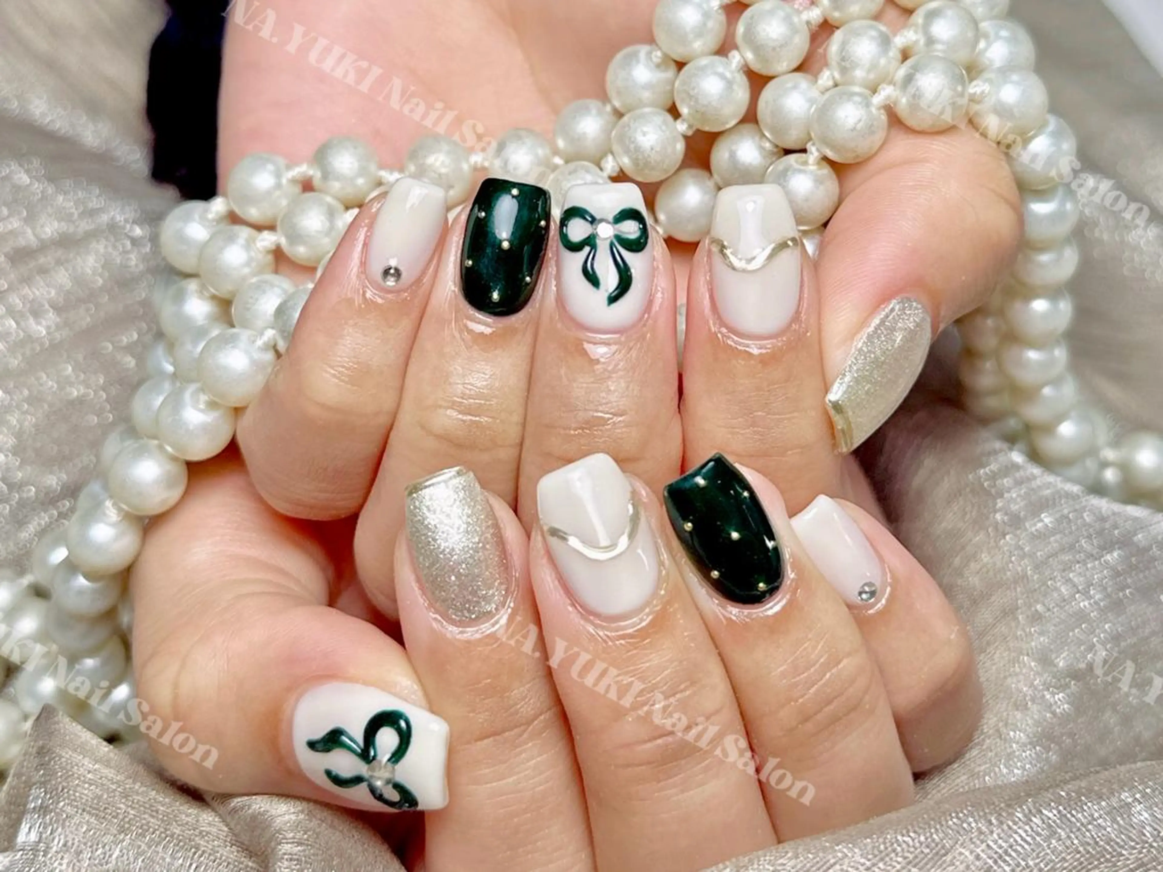 ネイル ハンドネイル ハンドケア Queenie 🦋のネイルデザイン