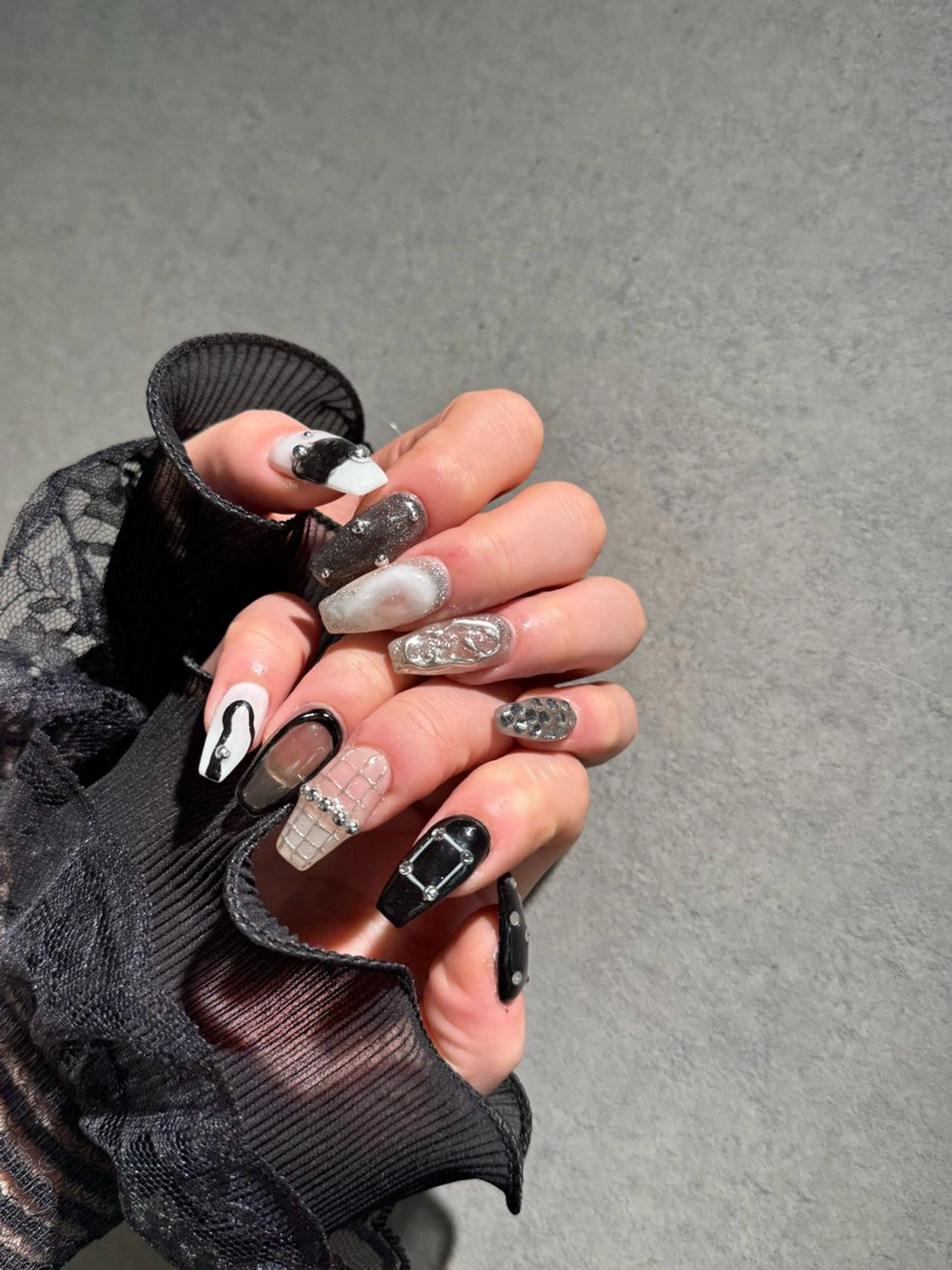 ネイル I-nailロング /ワンホン/キラキラのネイルデザイン