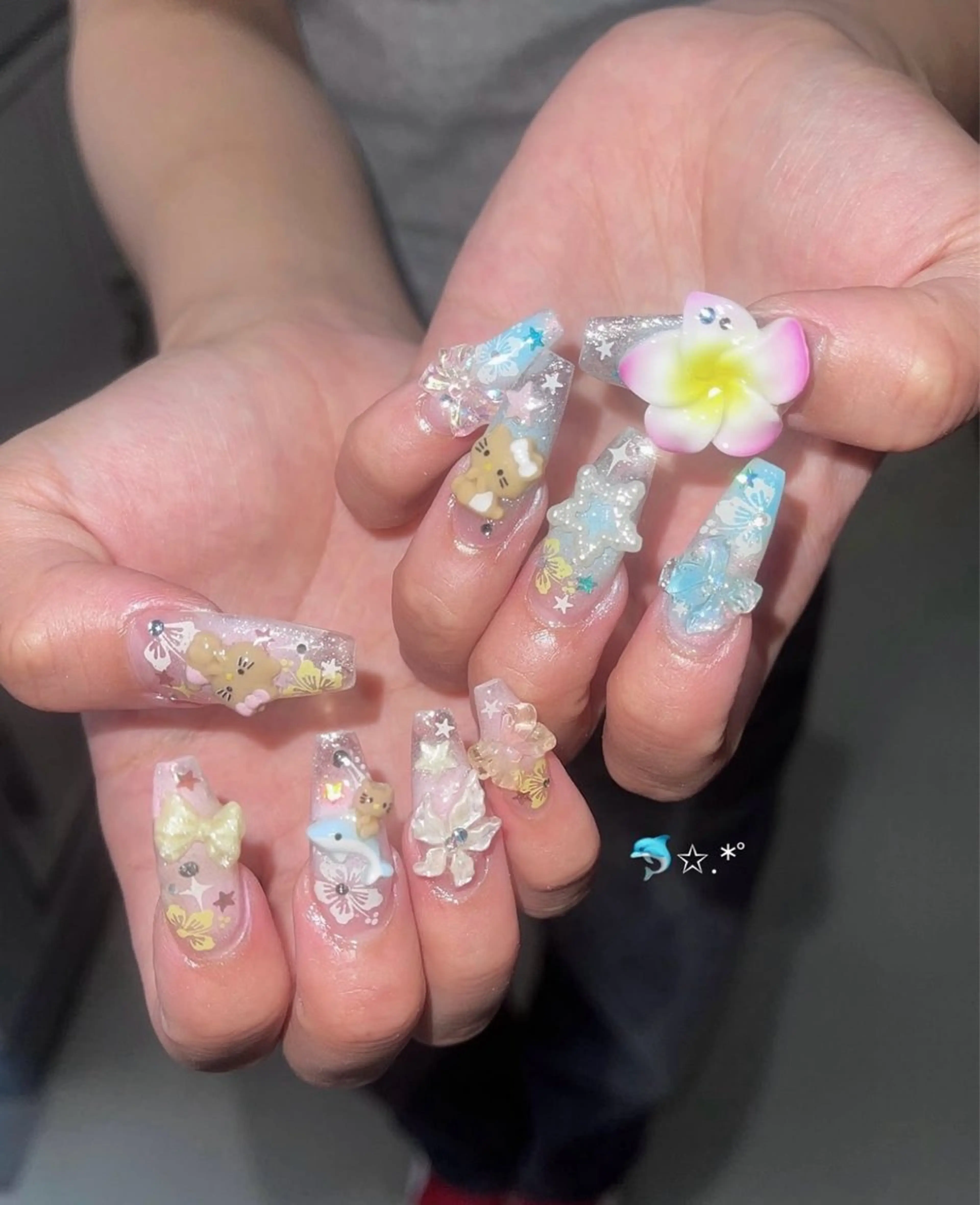 ネイル ハンドネイル BERA NAILSのネイルデザイン