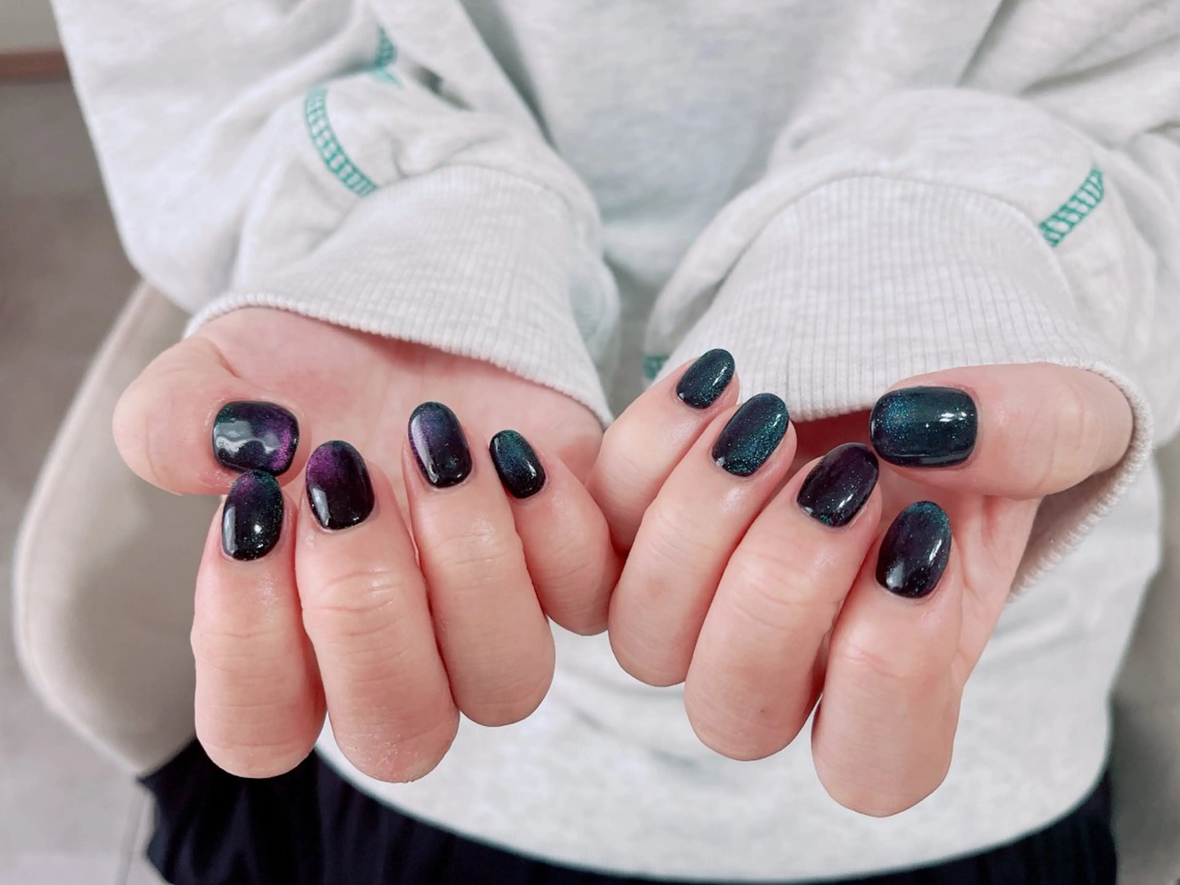 ネイル オーロラネイル フットネイル フレンチネイル ジェルネイル 韓国ネイル ハンドネイル kiki nail &brow二子玉川の眉毛・アイブロウイメージ