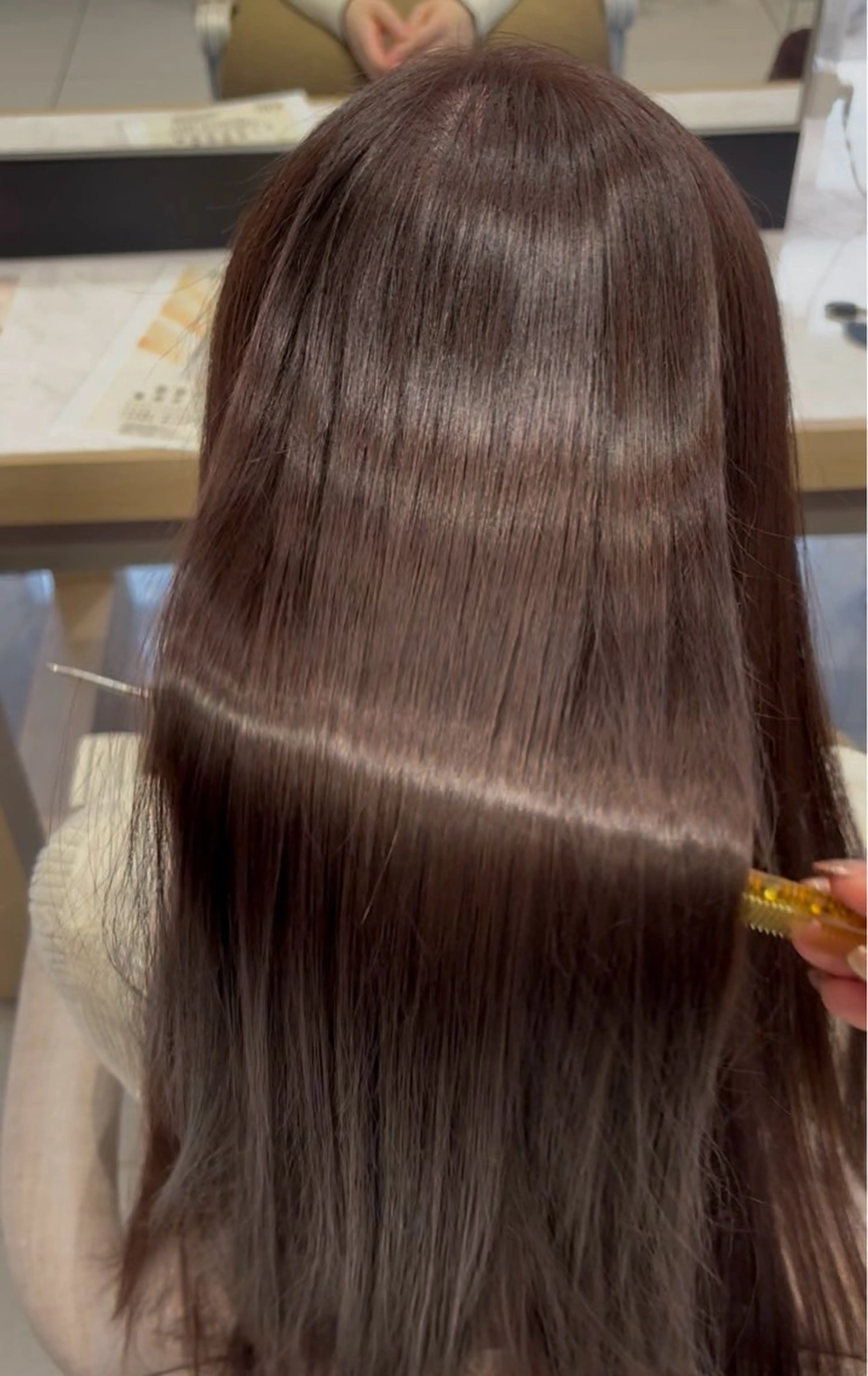 カラー 髪質改善 ヘアカラー 守谷 奏穂のヘアスタイル