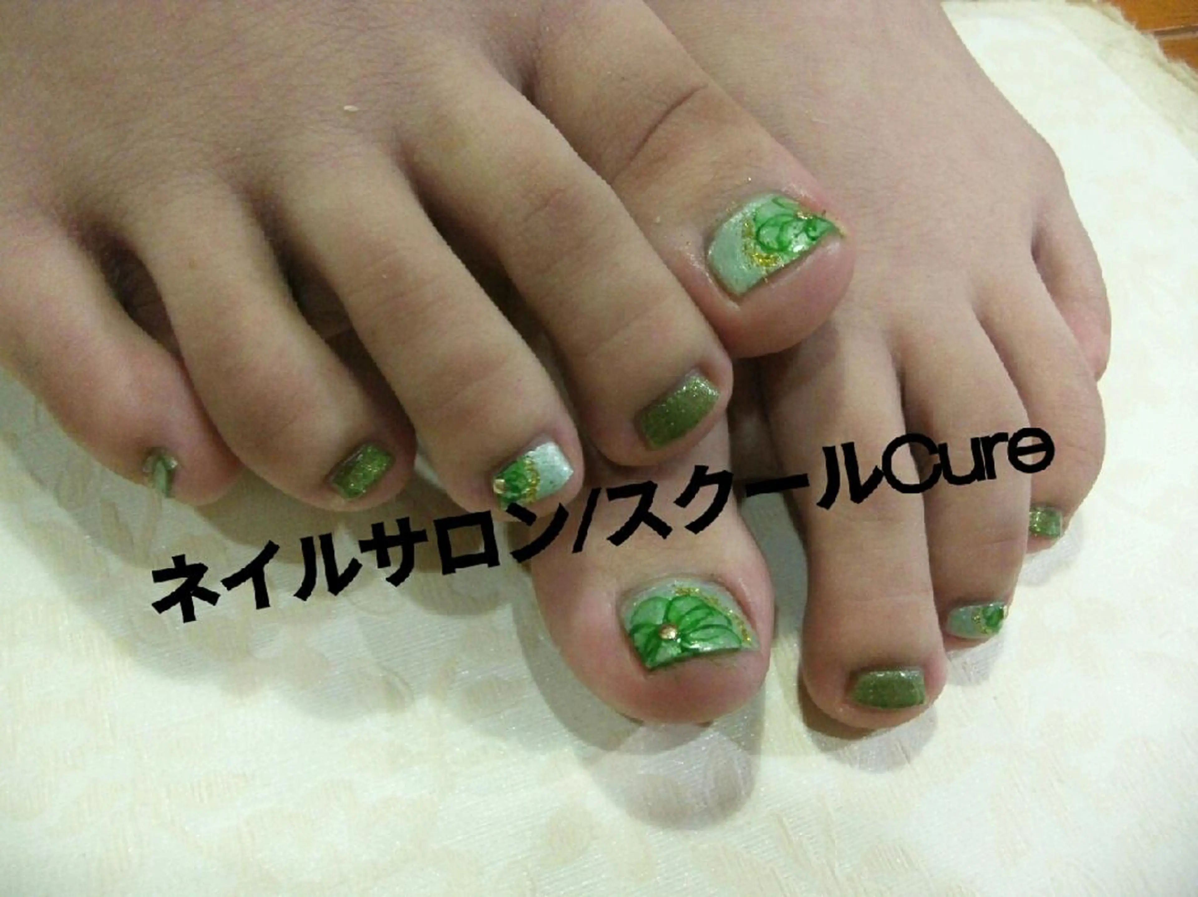 ショート ネイル フットネイル ネイルサロン Cureのネイルデザイン