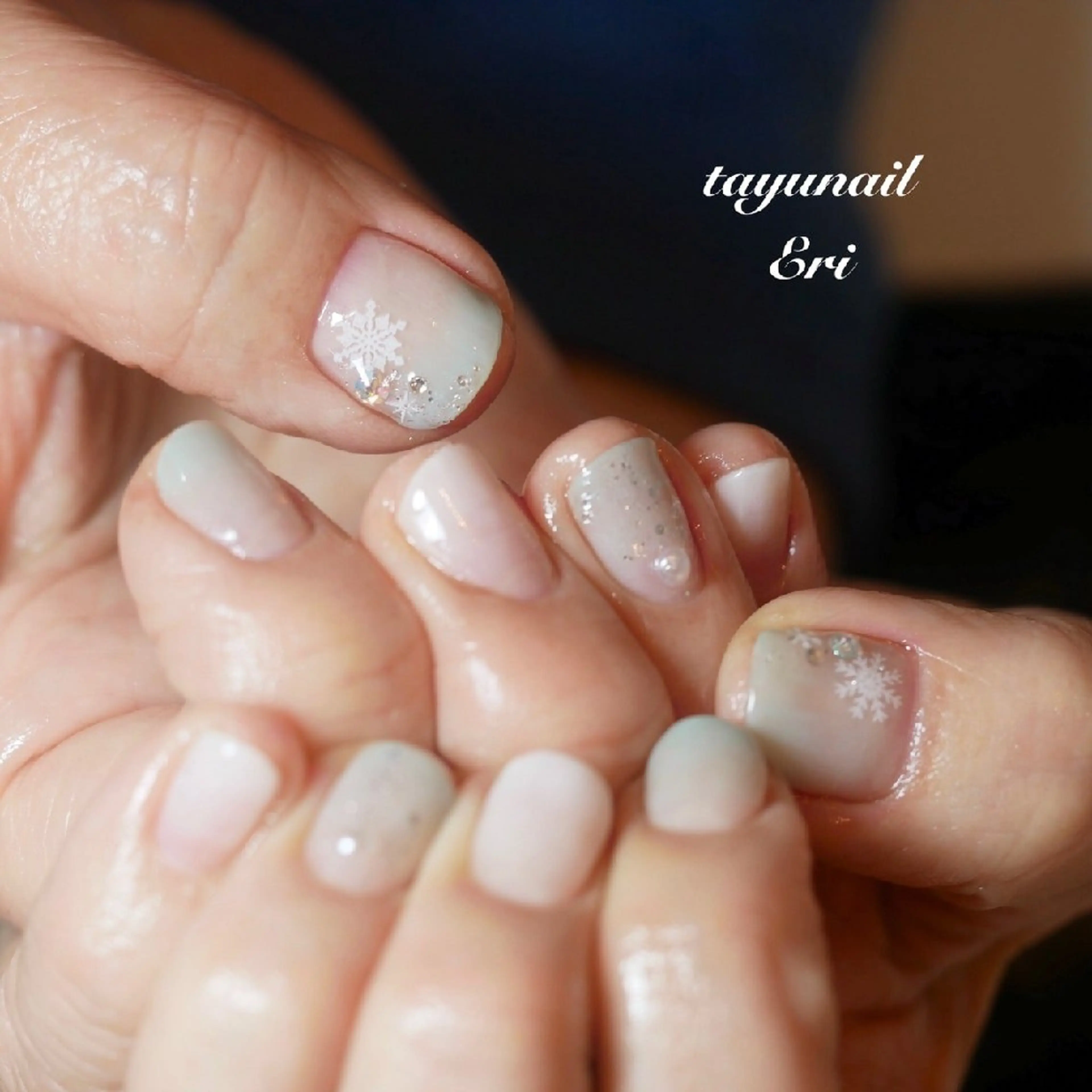 ネイル ジェルネイル グラデーション パラジェル 冬ネイル ネイルサロン 【たゆnail】のネイルデザイン