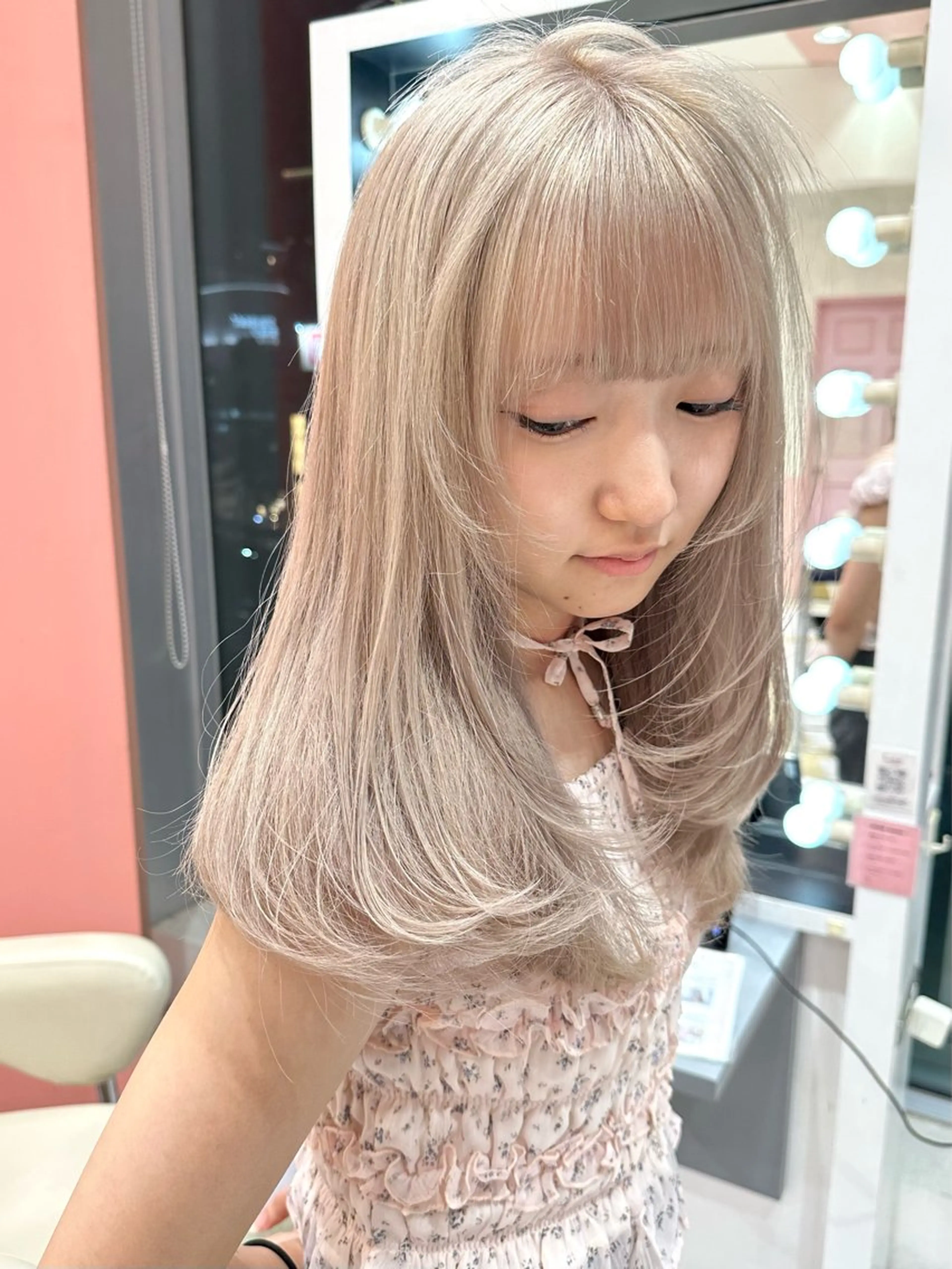 ロング ヘアカラー Lee四ツ橋 Sakuraのヘアスタイル