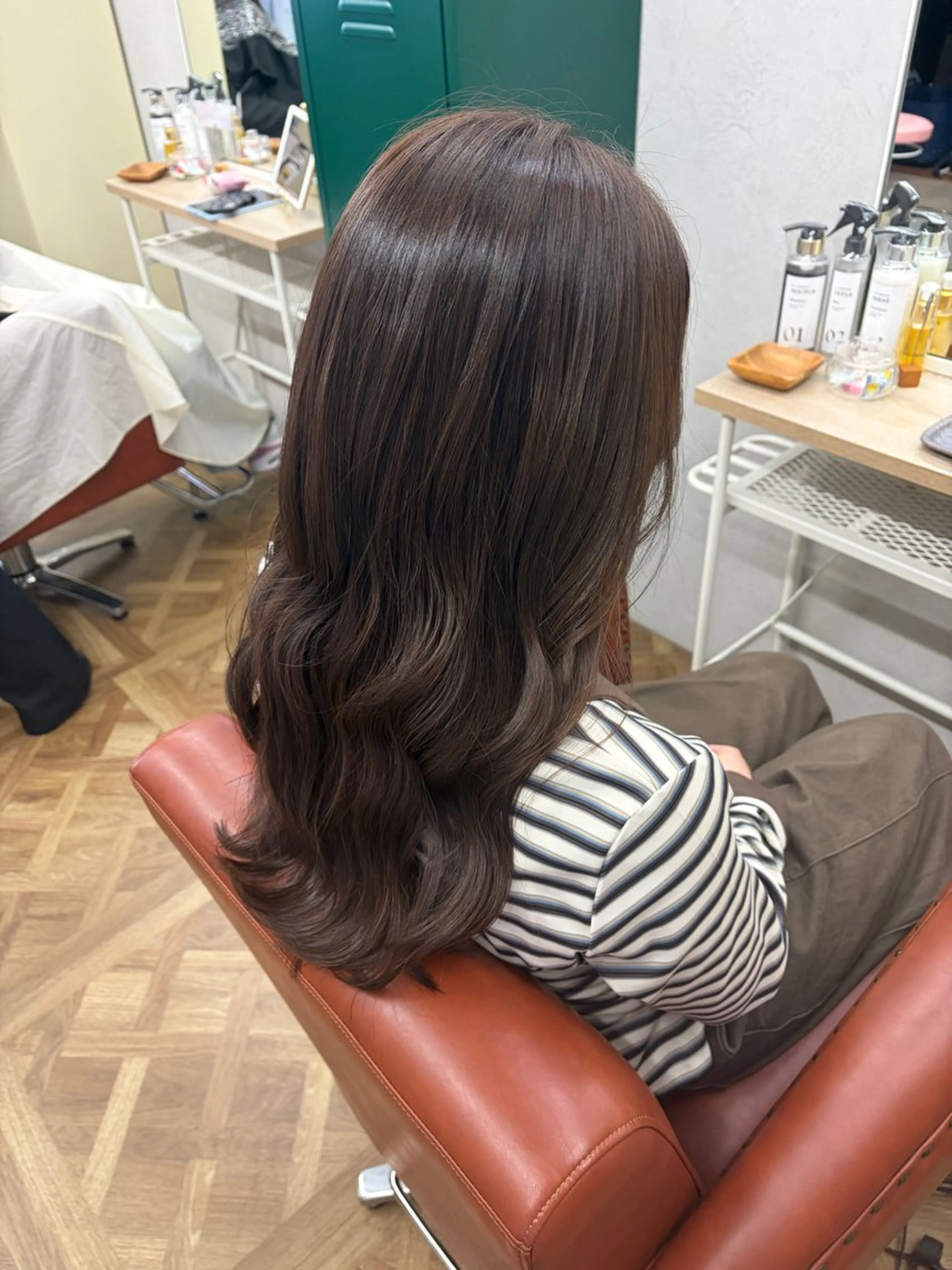 セミロング カット ヘアカラー トリートメント 髪質改善×韓国風/小 顔レイヤー/早瀬櫻子のヘアスタイル