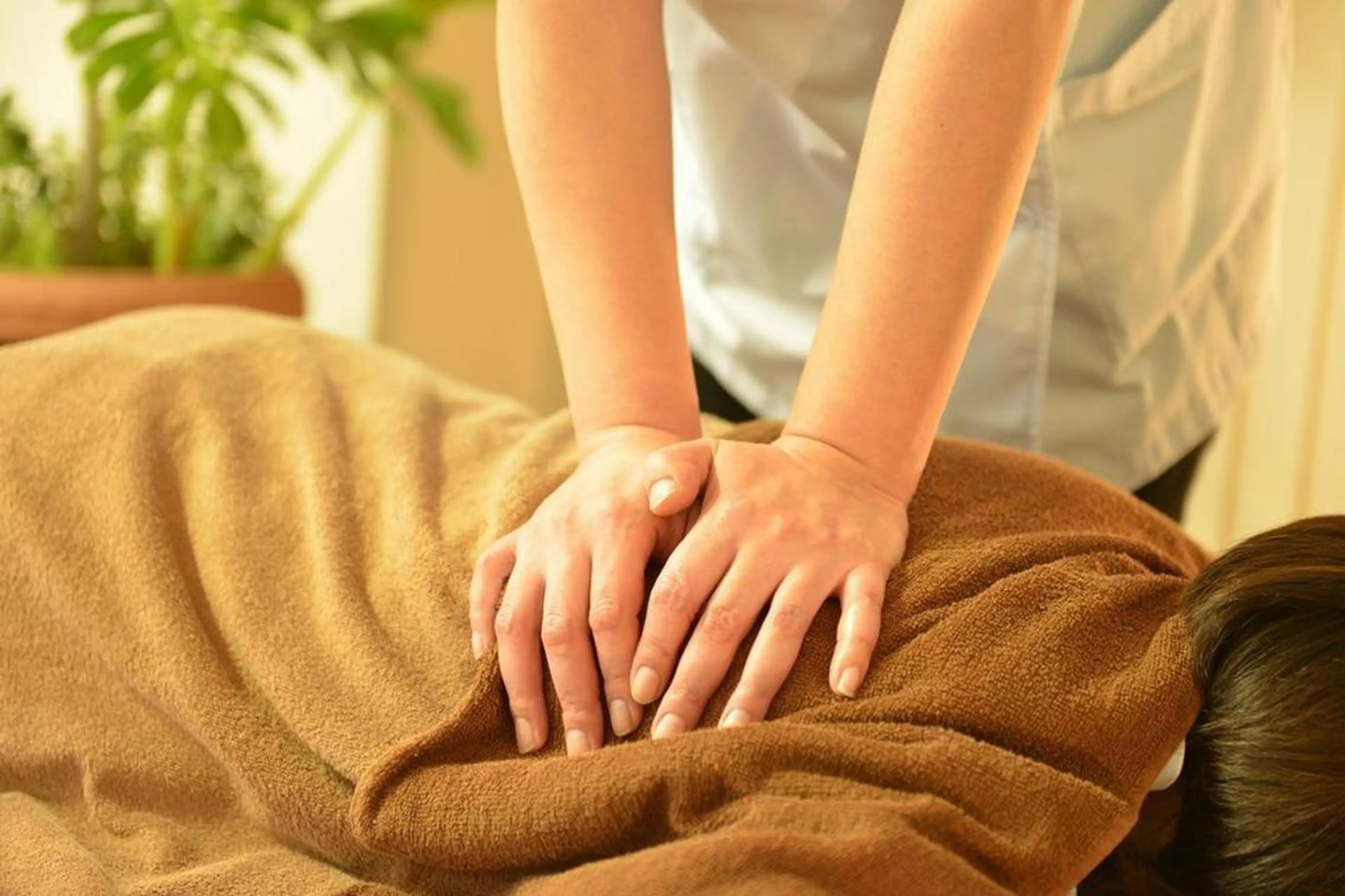 【足むくみ・肩こり・頭痛★】全身整体+足裏リフレ🦶+ヘッドスパ、120分の写真