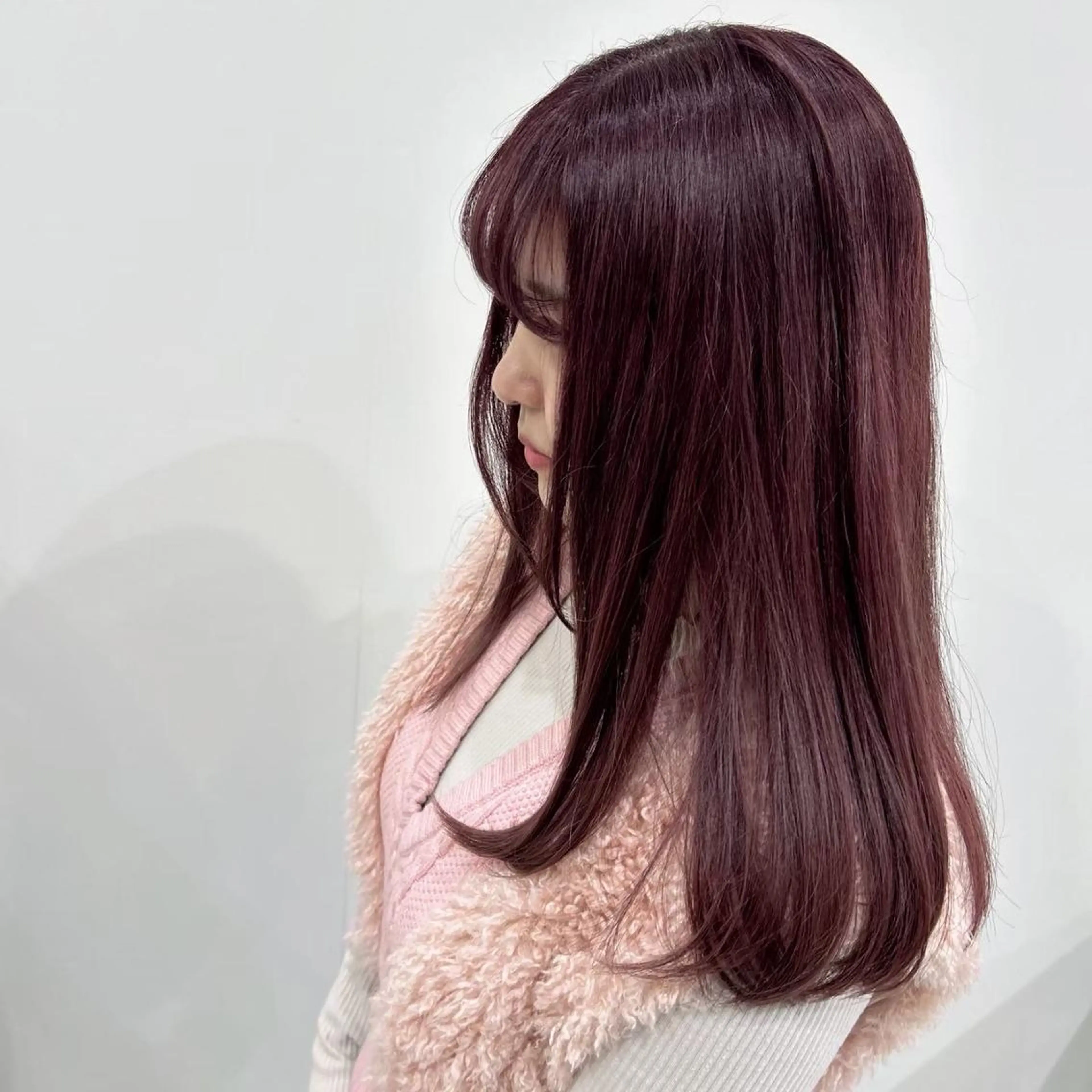 ミディアム カラー ヘアアレンジ パーマ ベージュカラー ブリーチ 透明感カラー グレージュ ブリーチなしカラー カット ヘアカラー トリートメント 肥後 有紗のヘアスタイル