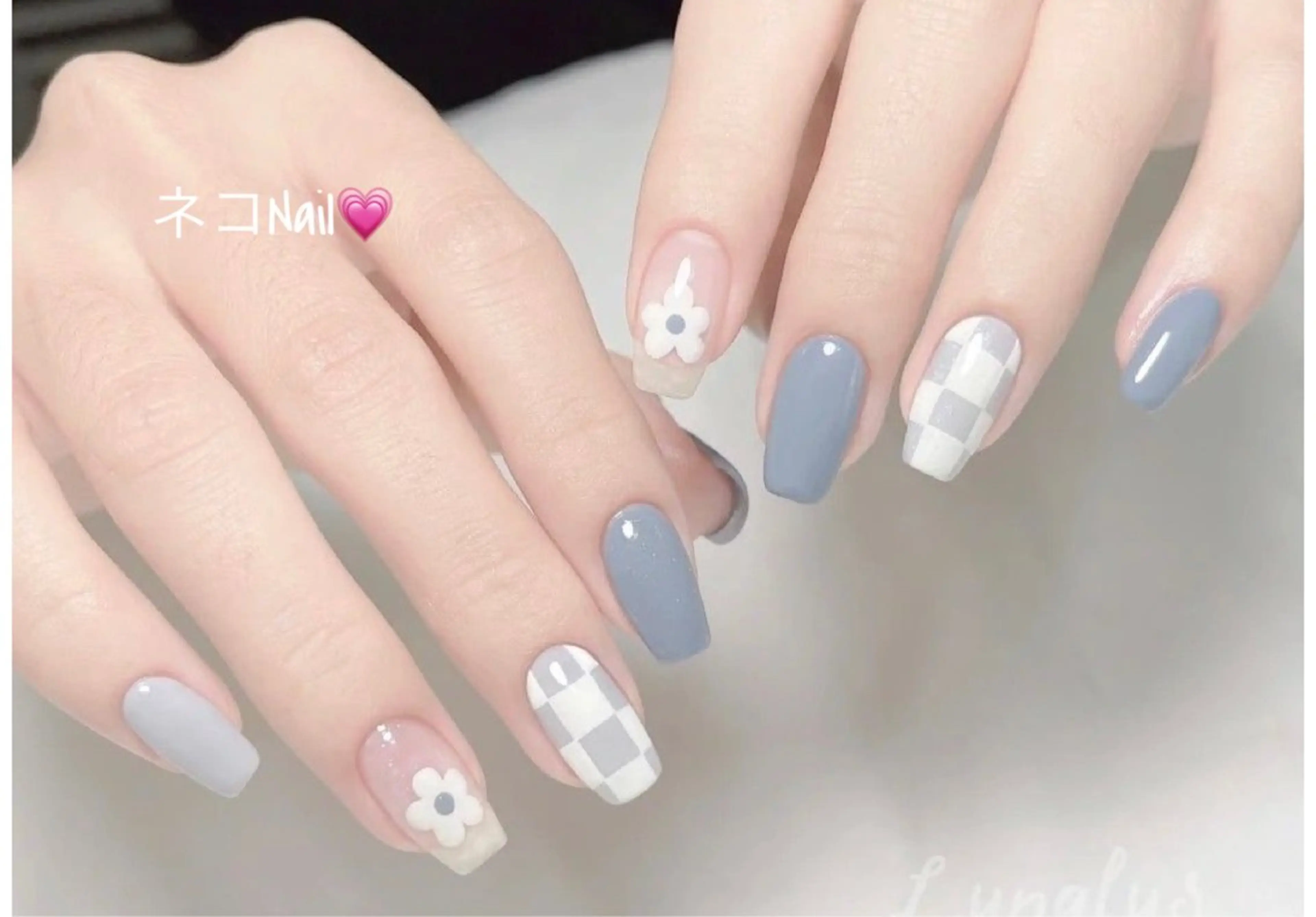 ネイル 持ち込み ニュアンスネイル ショートネイル ハンドネイル ネコ Nailのネイルデザイン