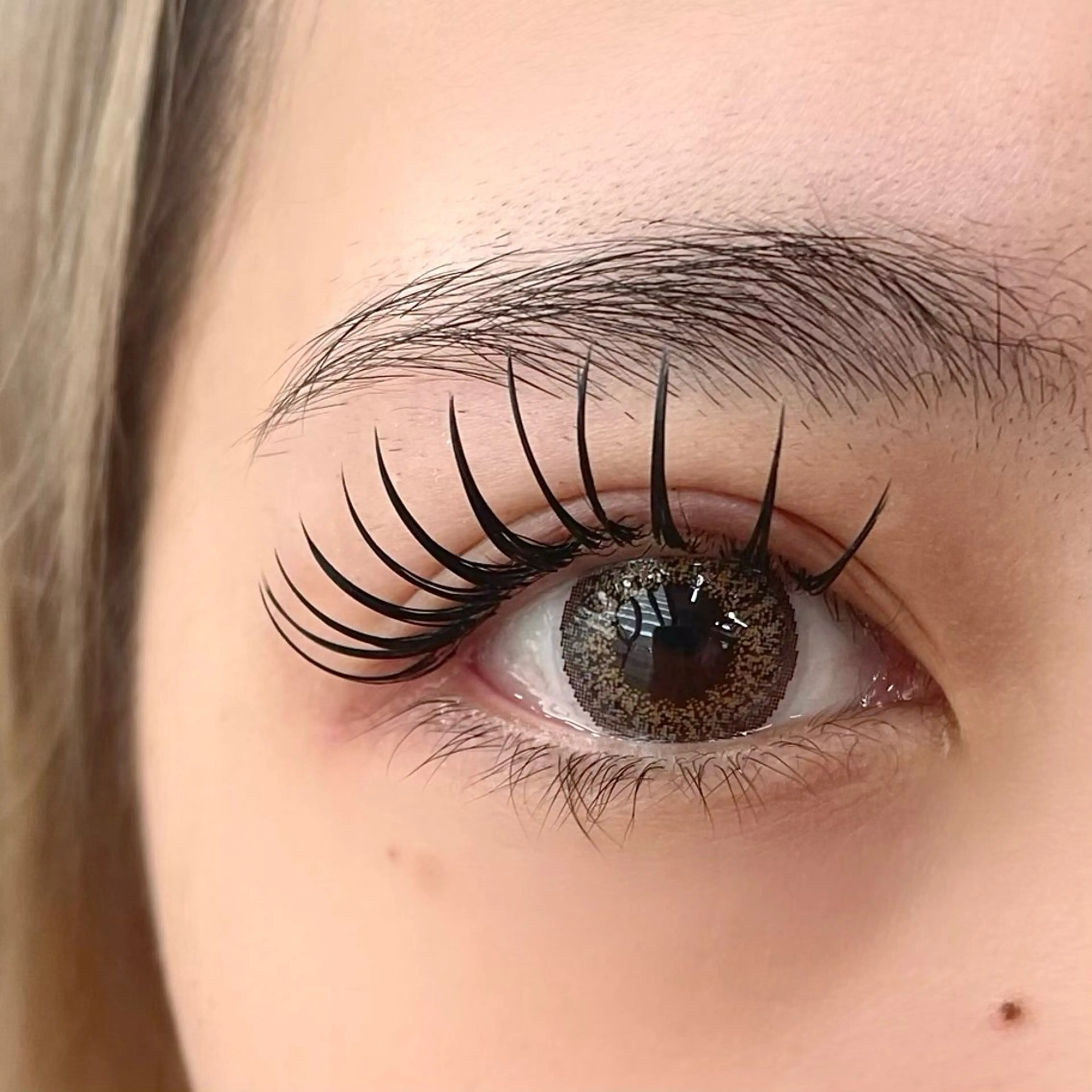 マツエク・マツパ Ravicils【ラヴィシル】所属・宮永あゆ まつパ/美眉/恵比寿のマツエク・マツパデザイン