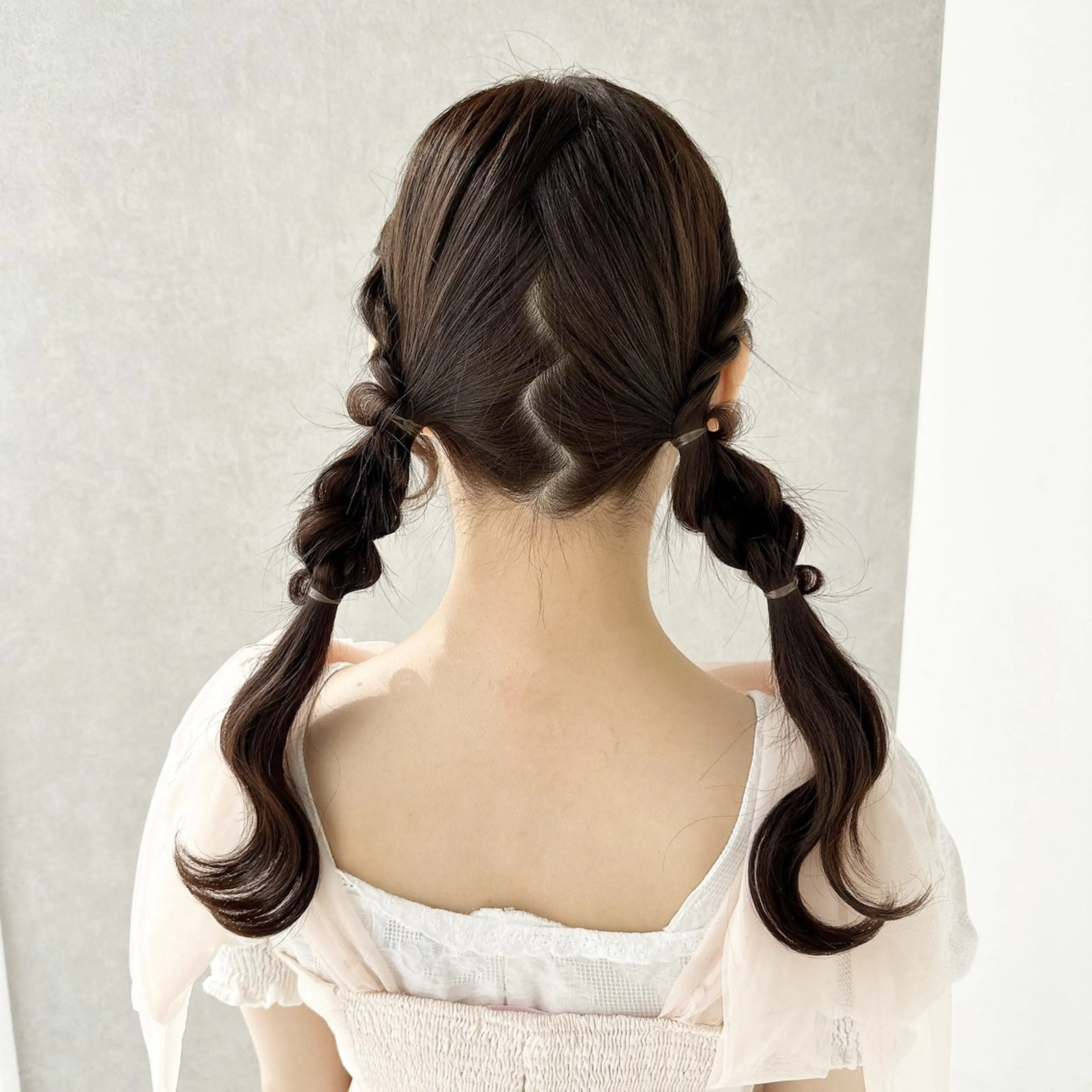 ロング カラー ヘアアレンジ ツインテール ヘアカラー トリートメント 無料カットモデル🩶 30%off/はるかのヘアスタイル