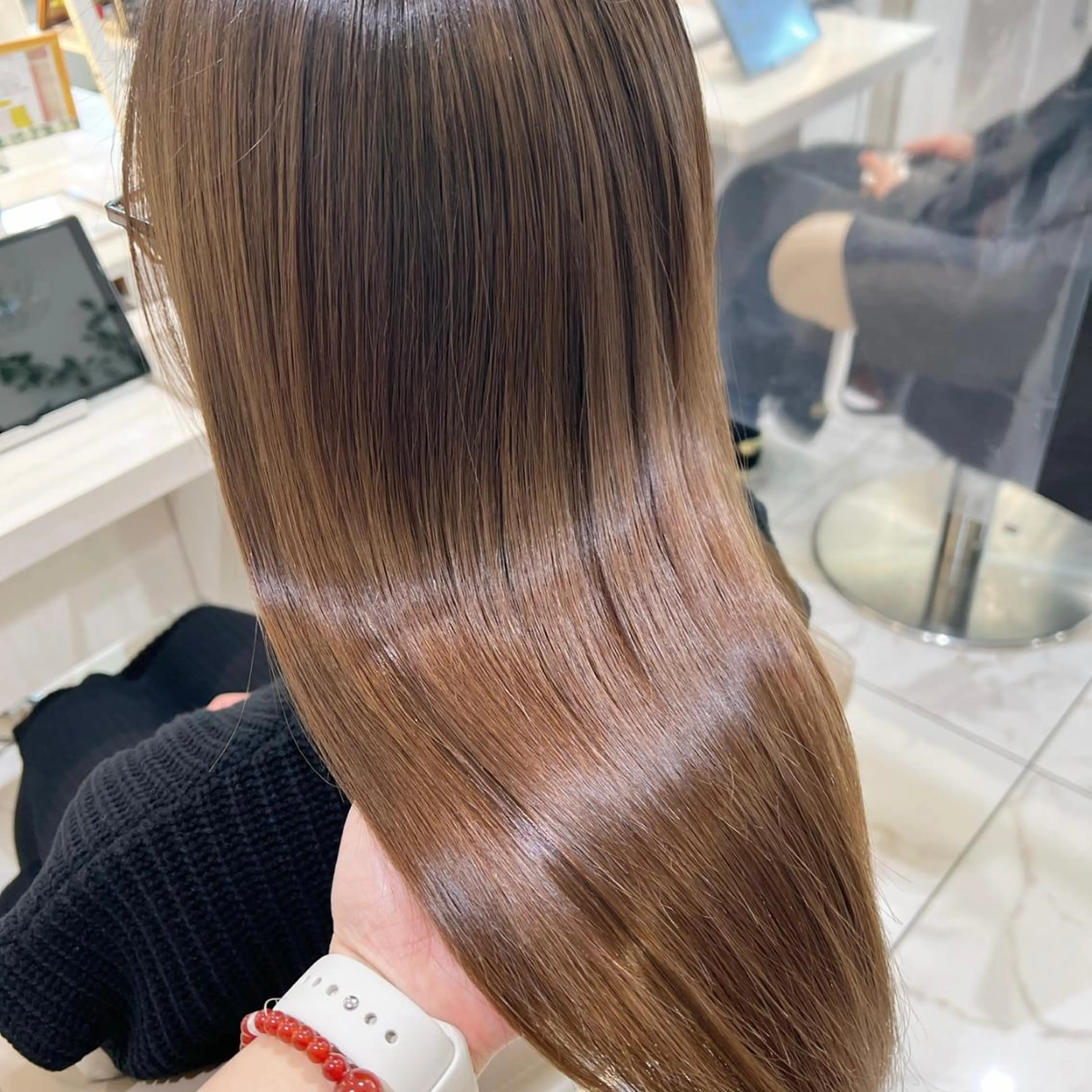 セミロング カット トリートメント ヘッドスパ 三箇島陽香/髪質改善 クロスパーマ縮毛矯正のヘアスタイル