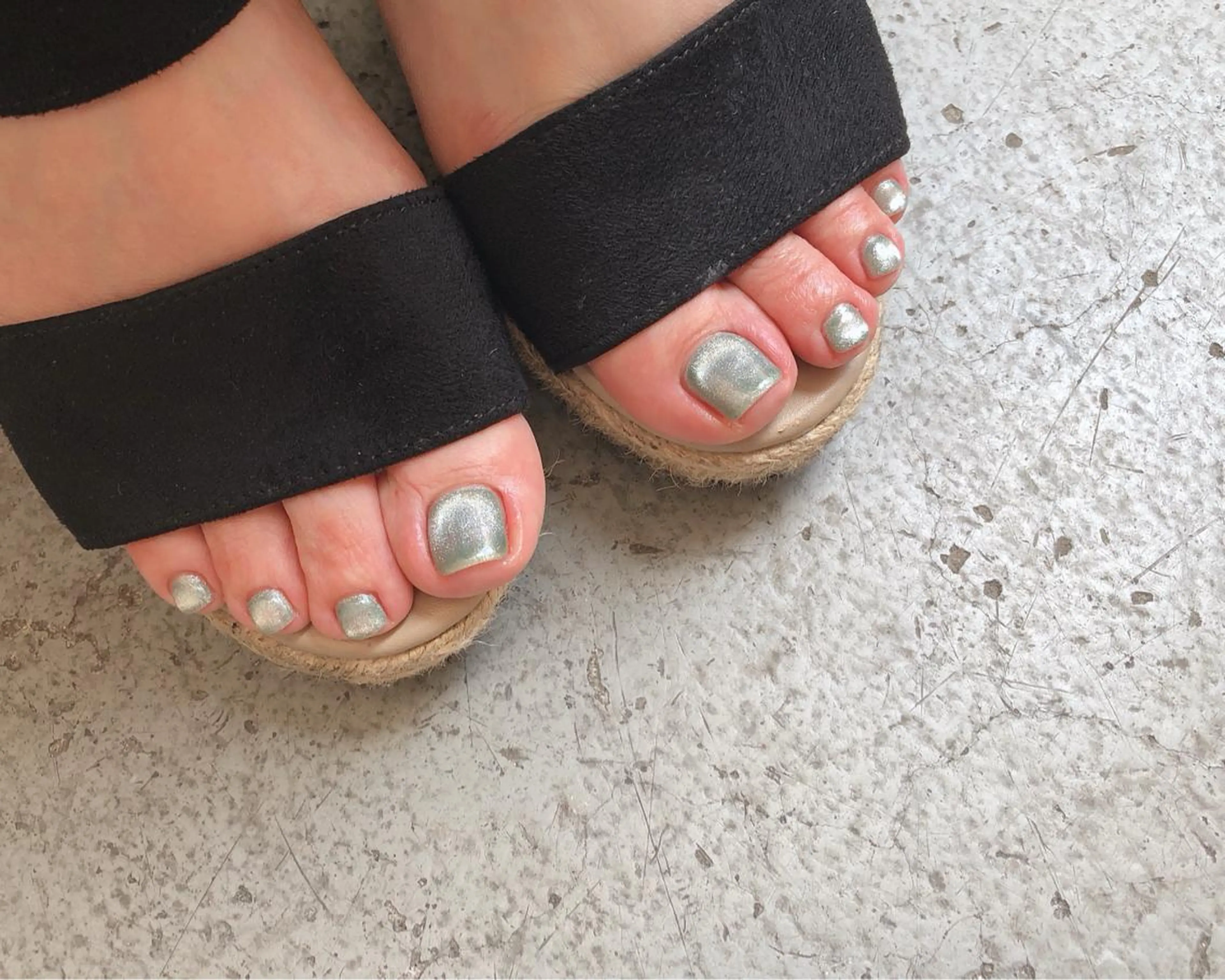 ネイル グリーン マグネットネイル フットネイル saki_ nail heronのネイルデザイン