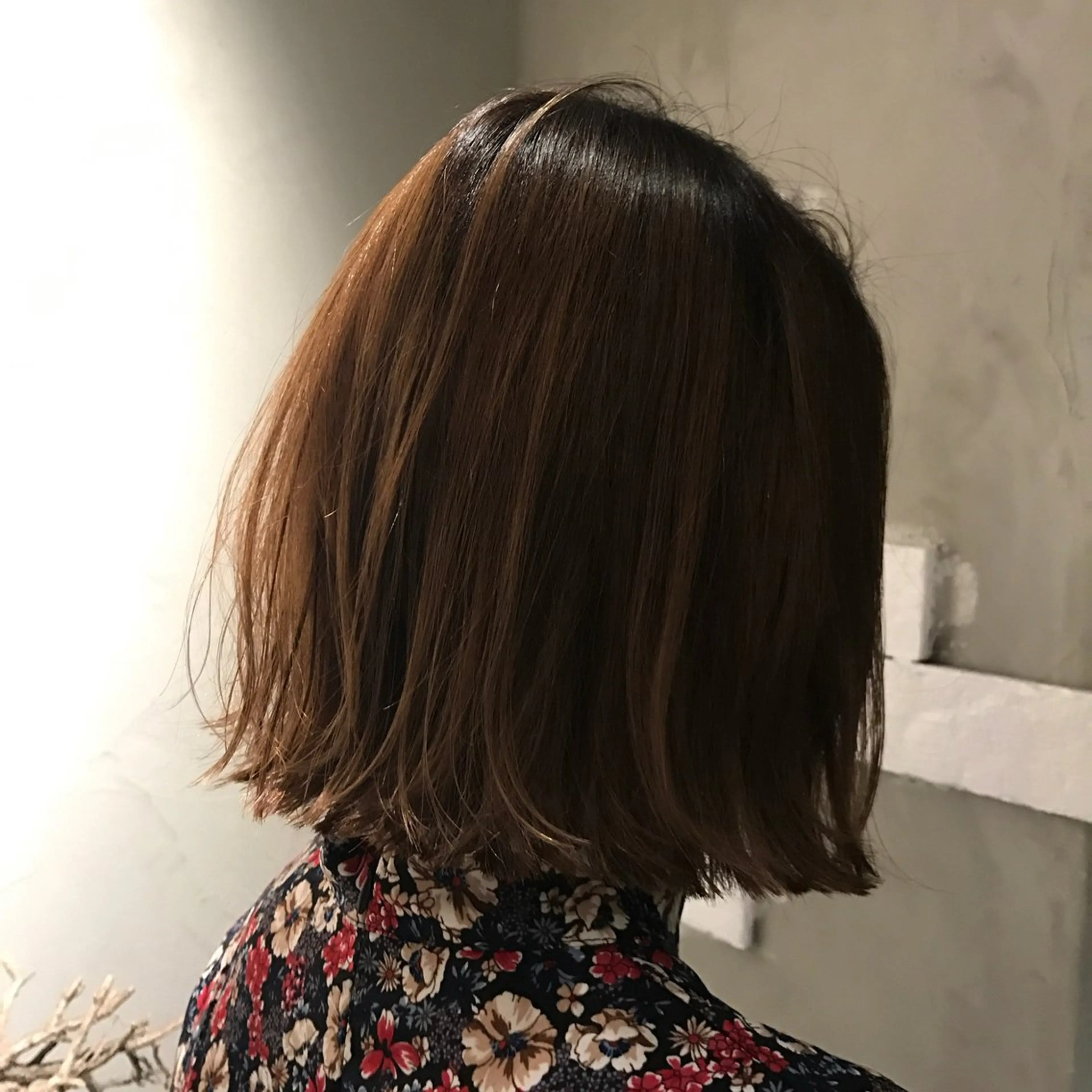 ミディアム SALOWIN所属・レイヤー/ハッシュ カット🩵MAI🩵のヘアスタイル