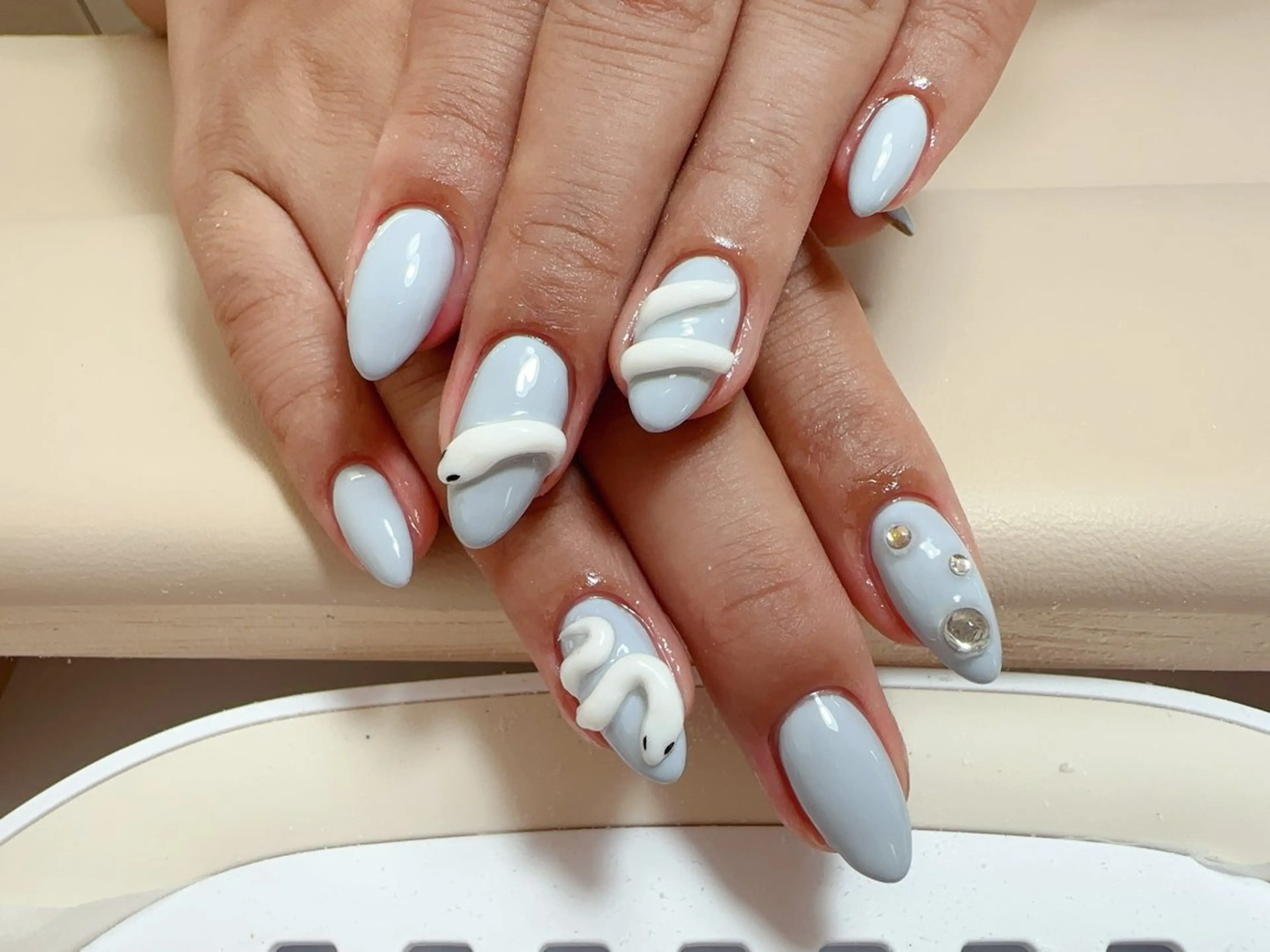 ネイル ハンドネイル NAIL CIRCLESのネイルデザイン