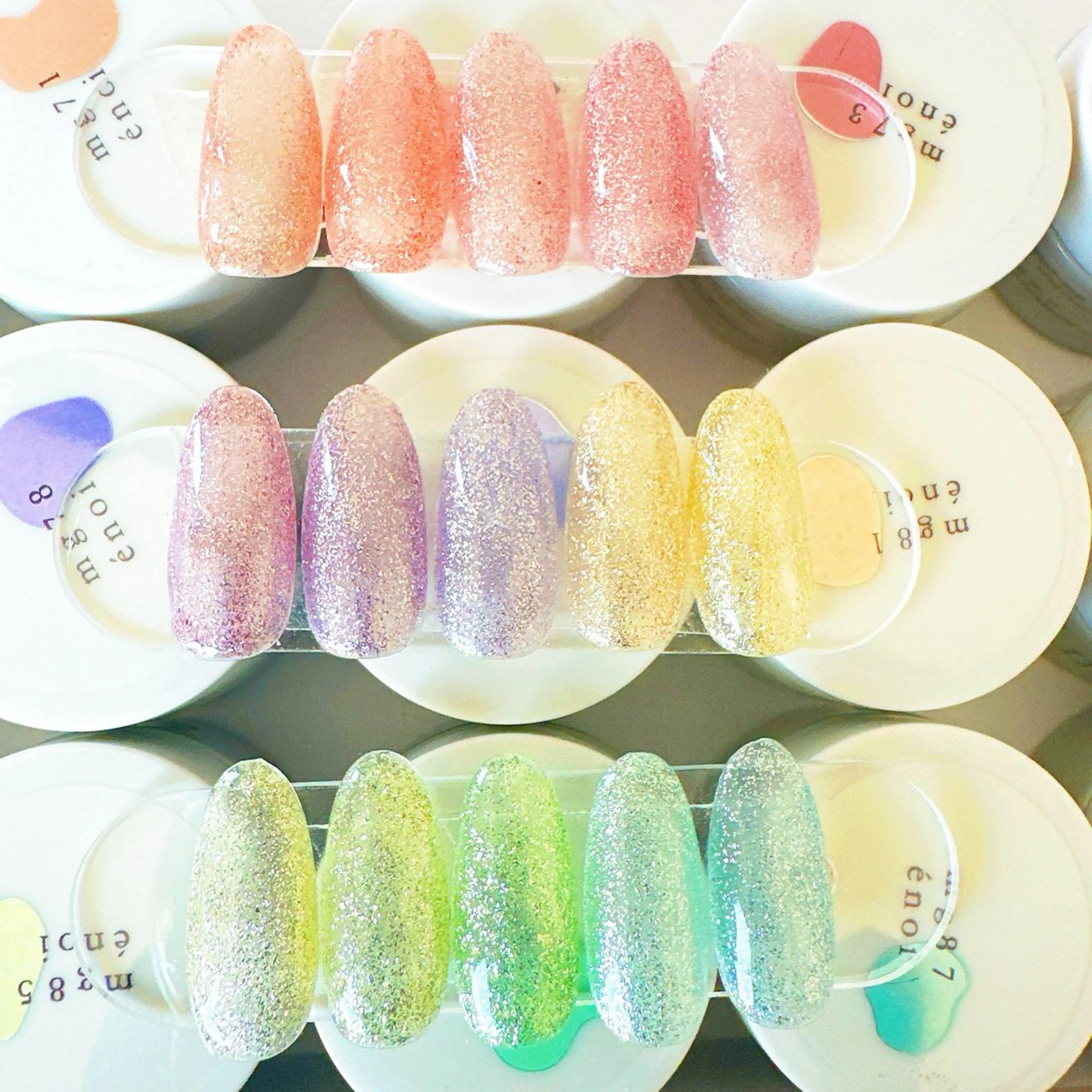 （オフあり）ハンドネイル☆ワンカラー大人気🫧enoi🪼プラチナマグネットジェルネイル🧲（2色まで選べます）の写真