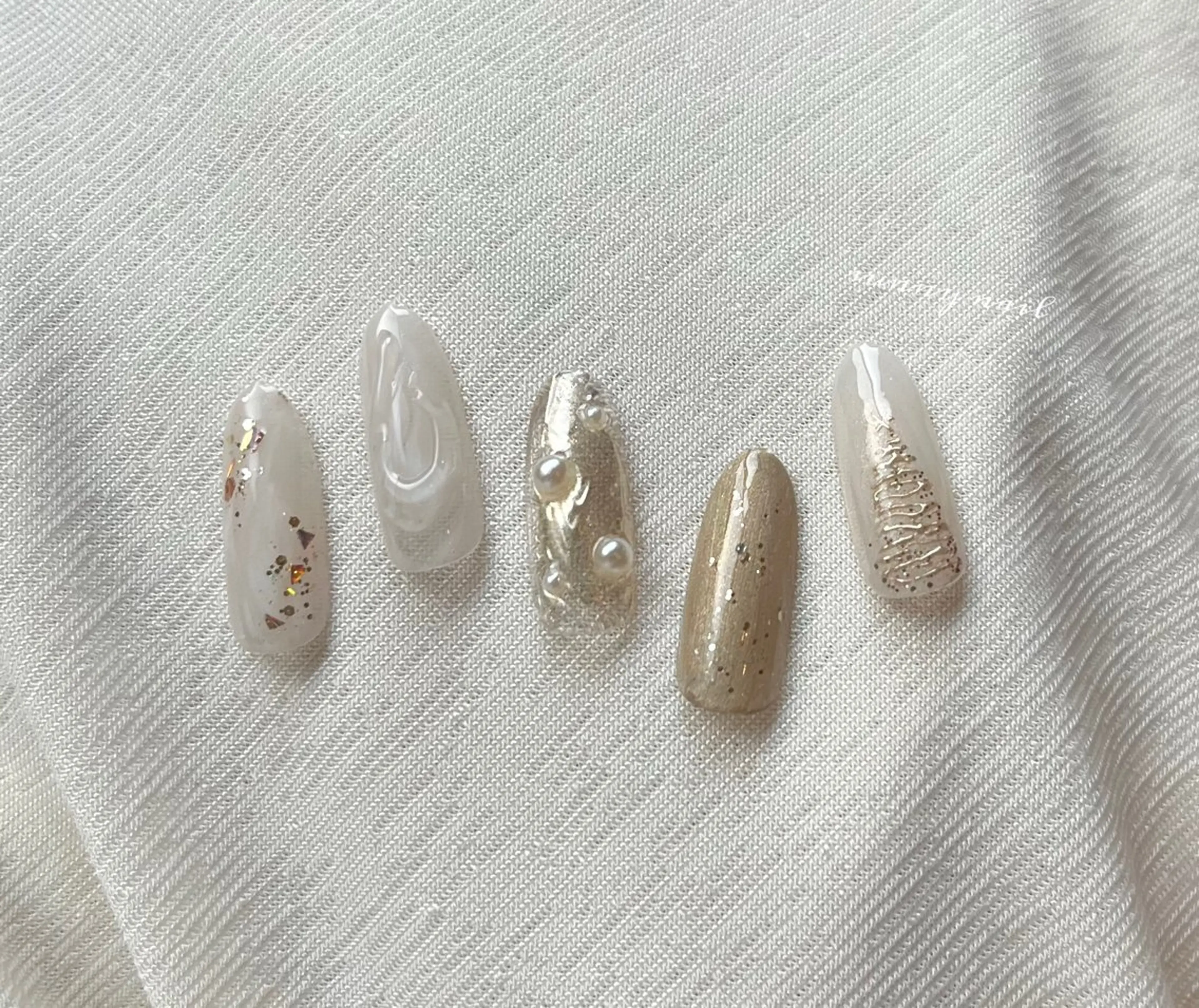 ネイル ジェルネイル ニュアンスネイル パラジェル 冬ネイル クリスマス sunny nailのネイルデザイン