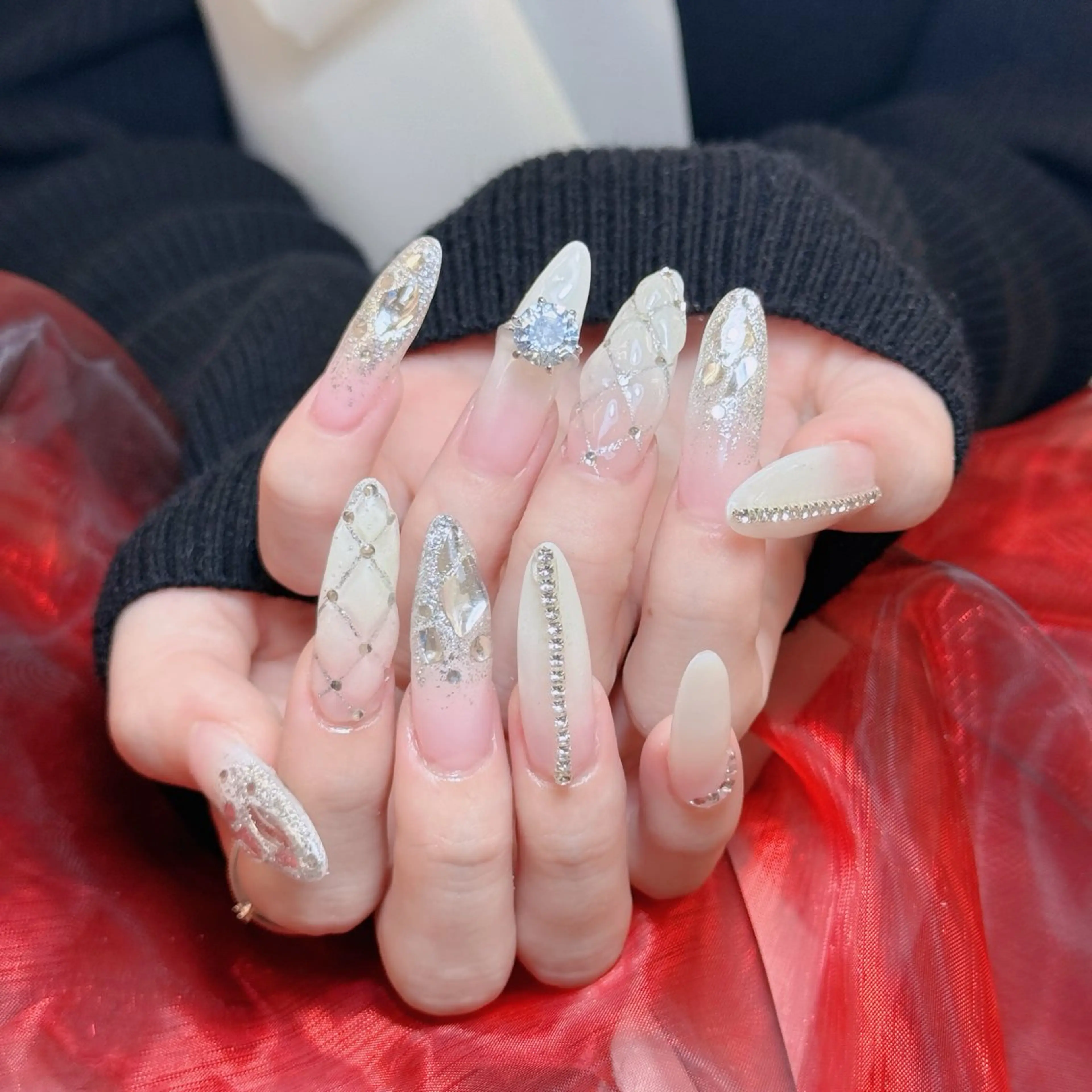 ネイル チークネイル フレンチネイル ジェルネイル ガラスフレンチ 韓国ネイル Anh 歌舞伎町のネイルデザイン