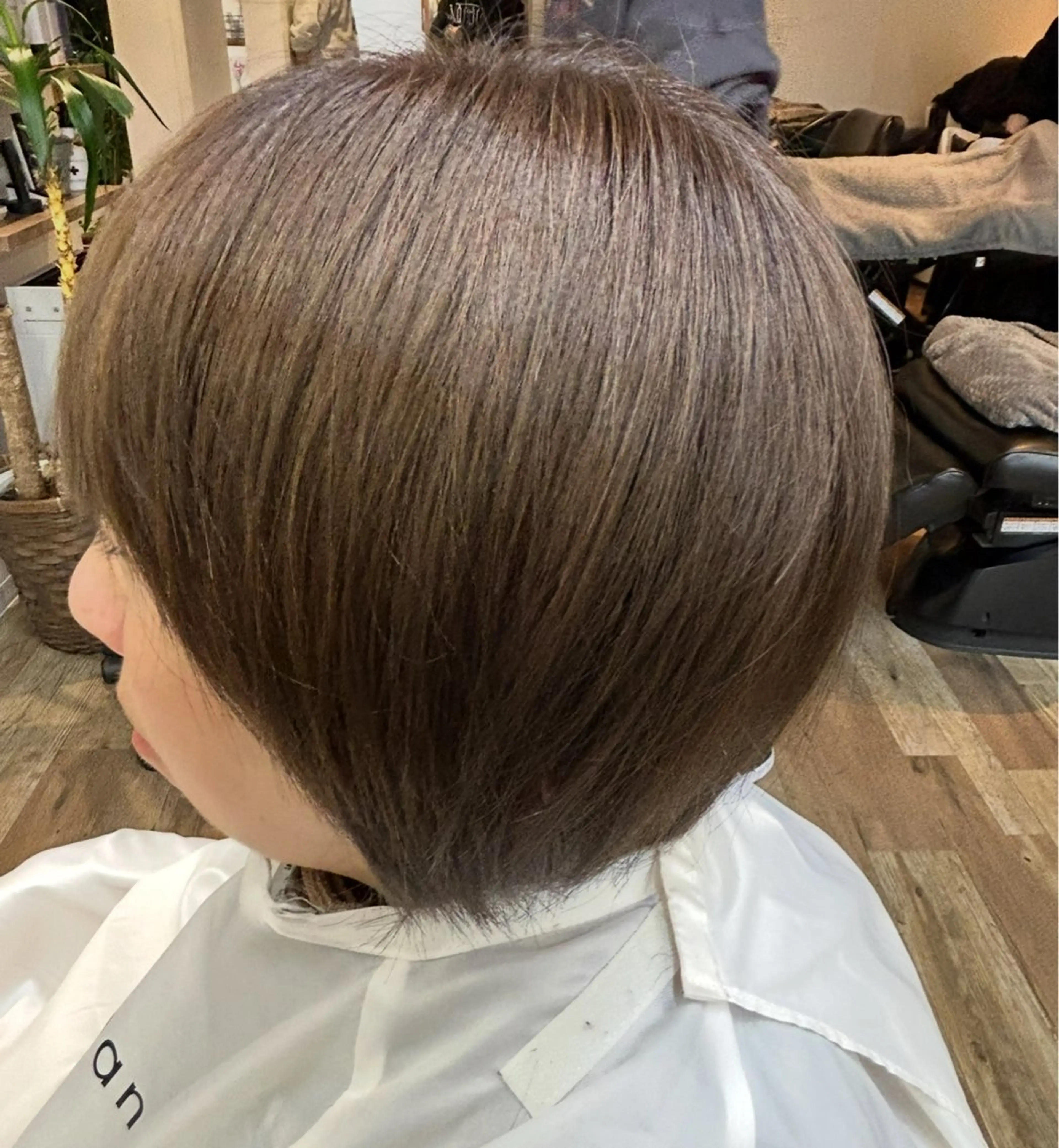 カラー 麻生 湧雅のヘアスタイル