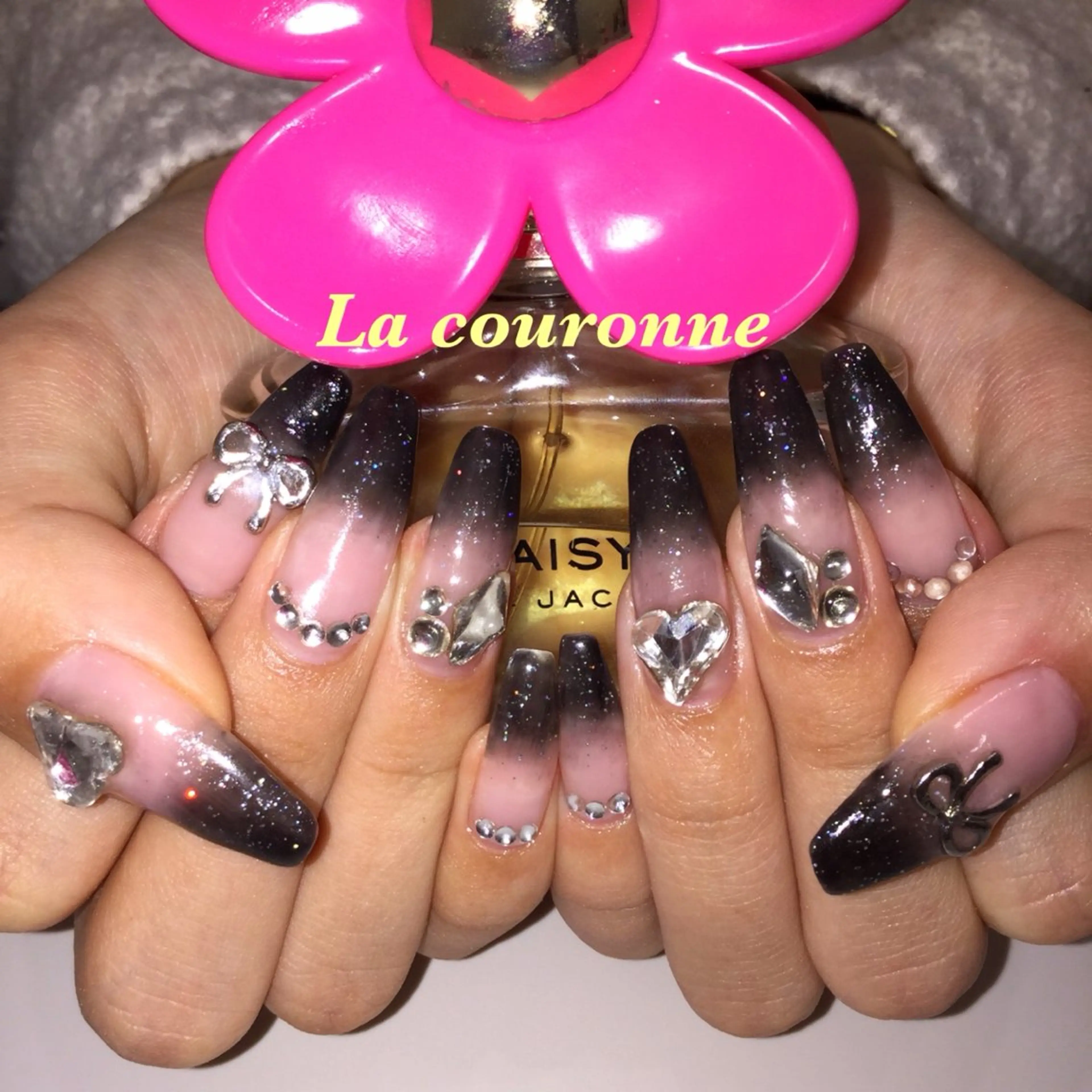 ネイル ハンドネイル Lacouronne NATSUMIのネイルデザイン