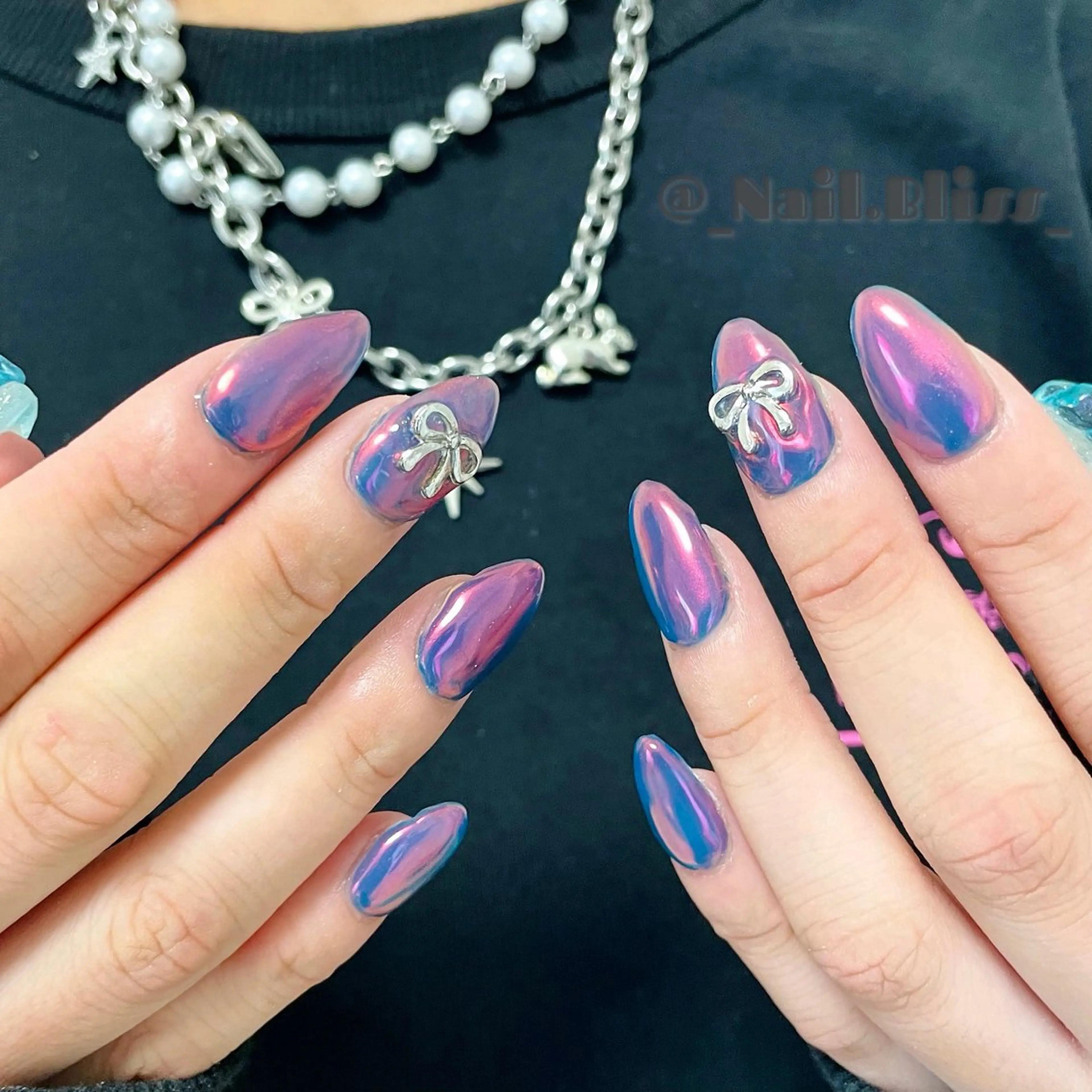 ネイル オーロラネイル ブルー 氷ネイル・うるうるネイル ピンク ハンドネイル NAIL BLISSのネイルデザイン