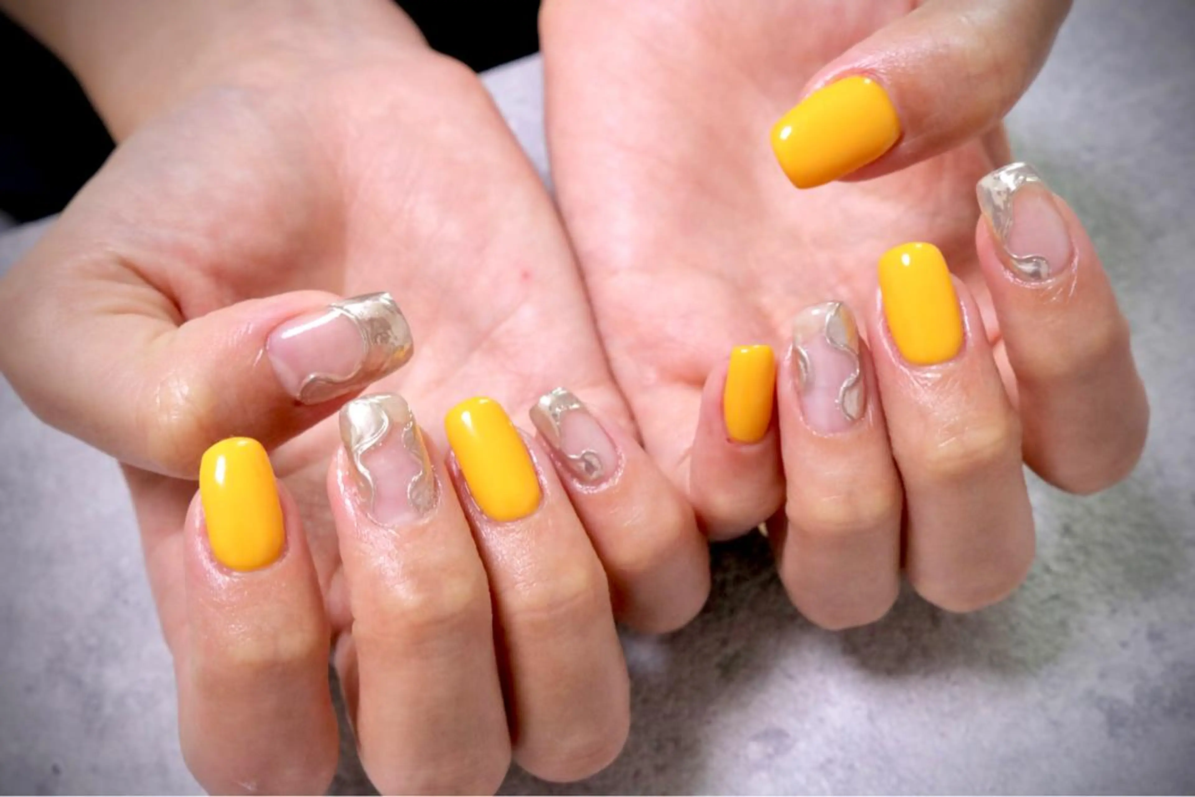 ネイル オーロラネイル カジュアル フラッシュネイル ジェルネイル ラメ(グリッター) MH Nailのネイルデザイン