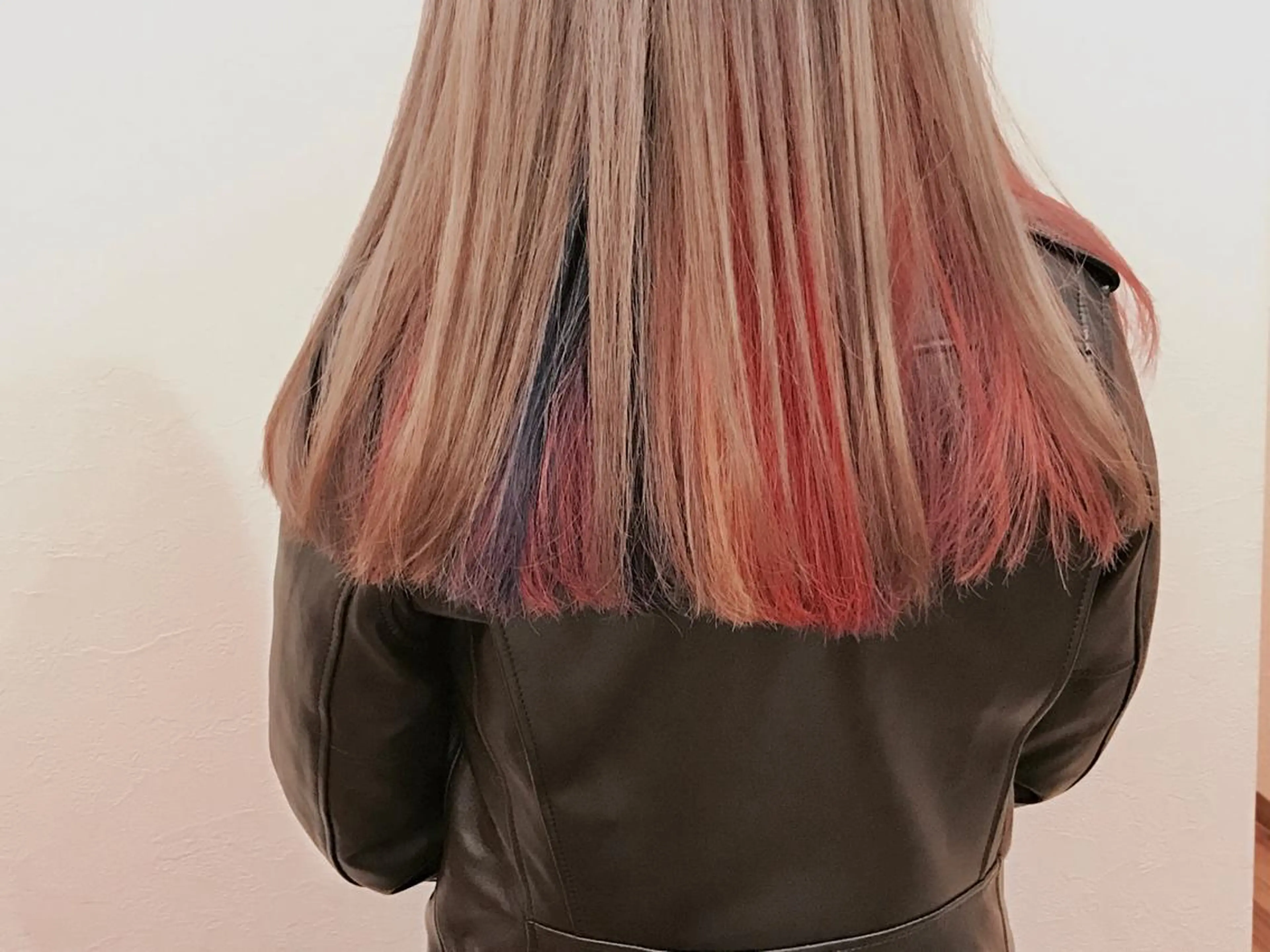 ロング カラー 杉田 健太のヘアスタイル