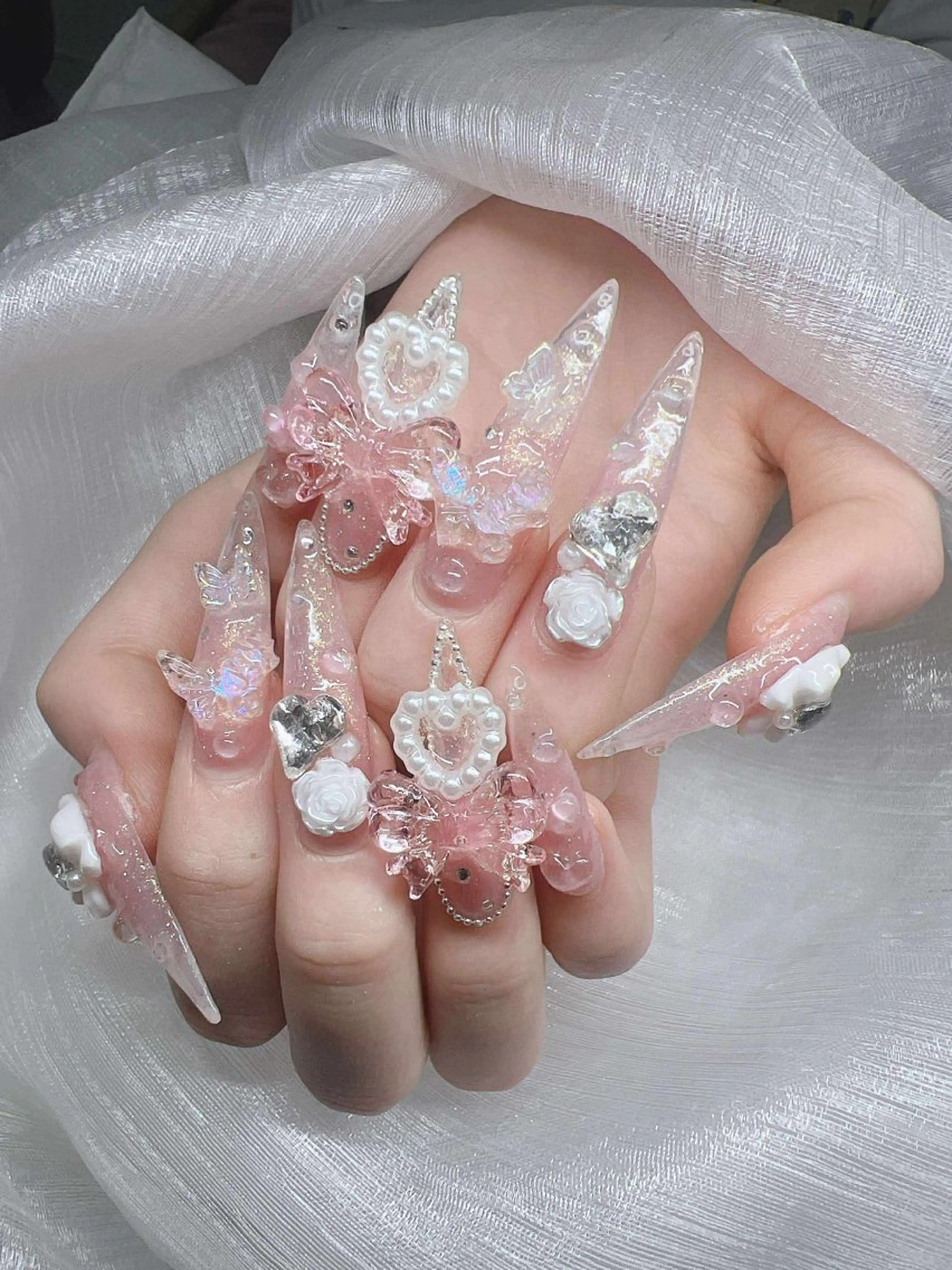 ネイル 長さ出し グラデーション 卒業式 キラキラネイル マグネットネイル ハンドネイル Lee Nailsのネイルデザイン