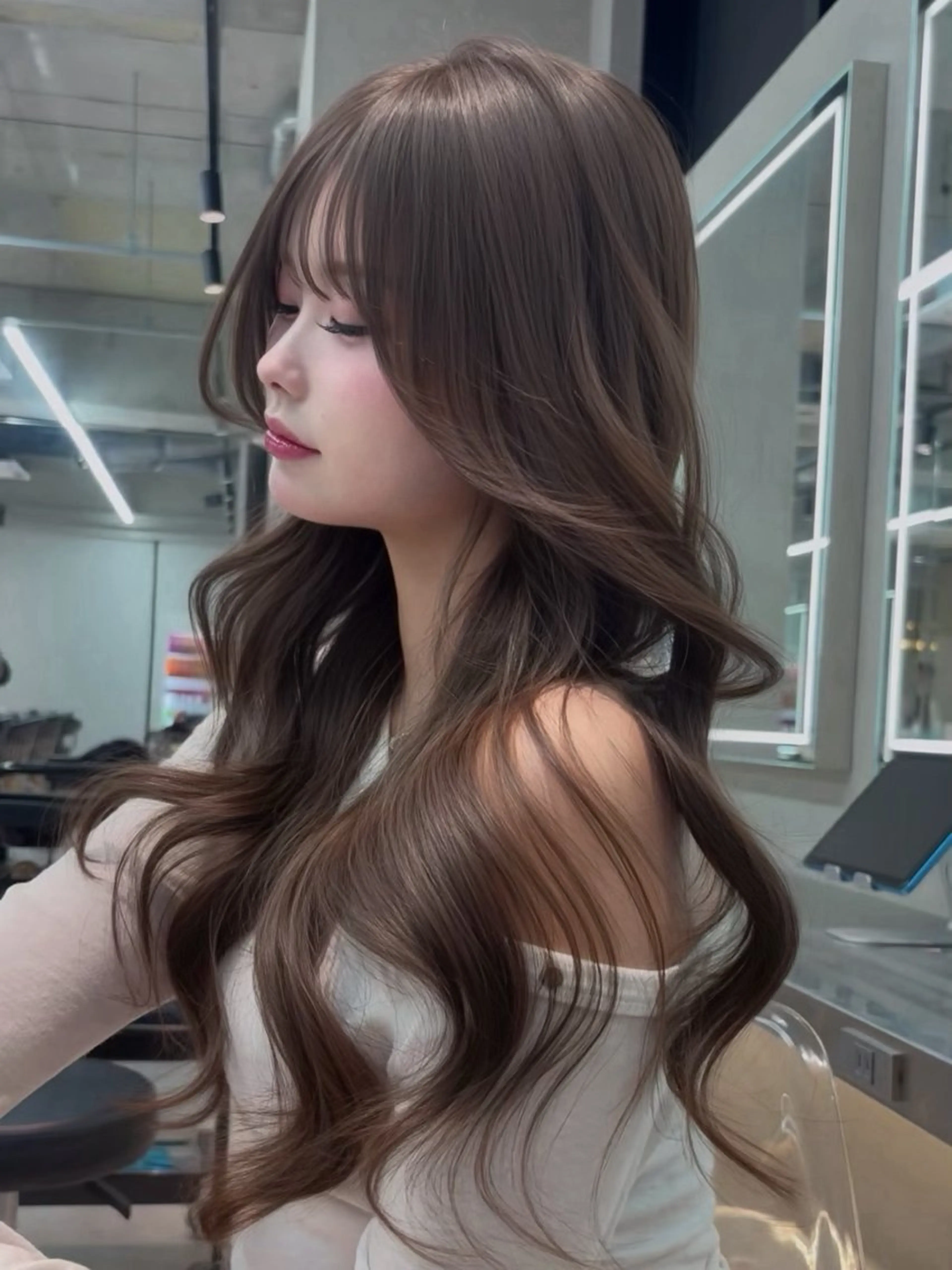 ロング カラー ヘアアレンジ ベージュカラー ブリーチ 透明感カラー ブリーチなしカラー 髪質改善 ヘアカラー トリートメント 【博多髪質改善】 吉村　清志のヘアスタイル