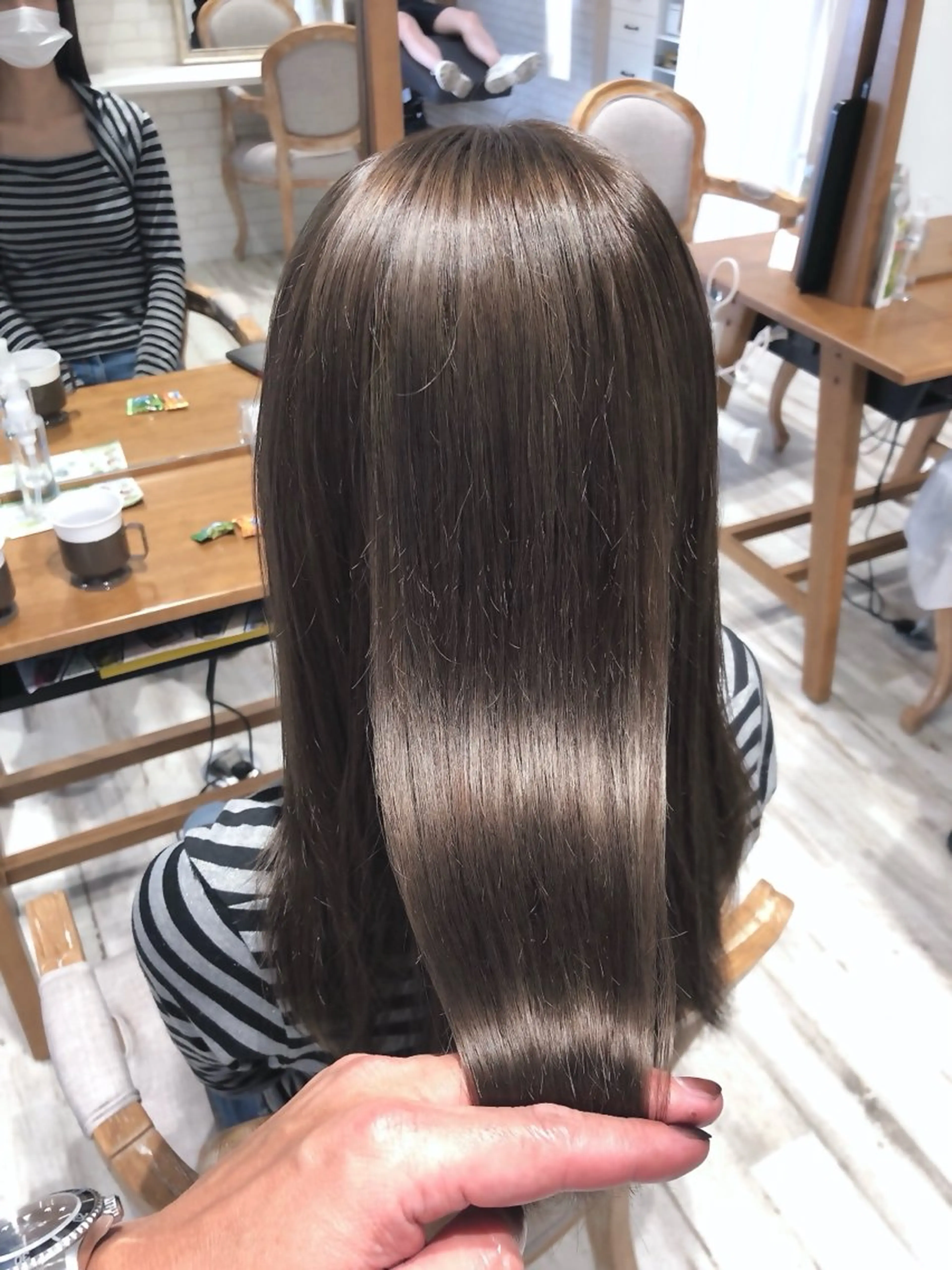 ロング 髪質改善 トリートメント カット トリートメント レイヤー/透明感 HIRARIのヘアスタイル