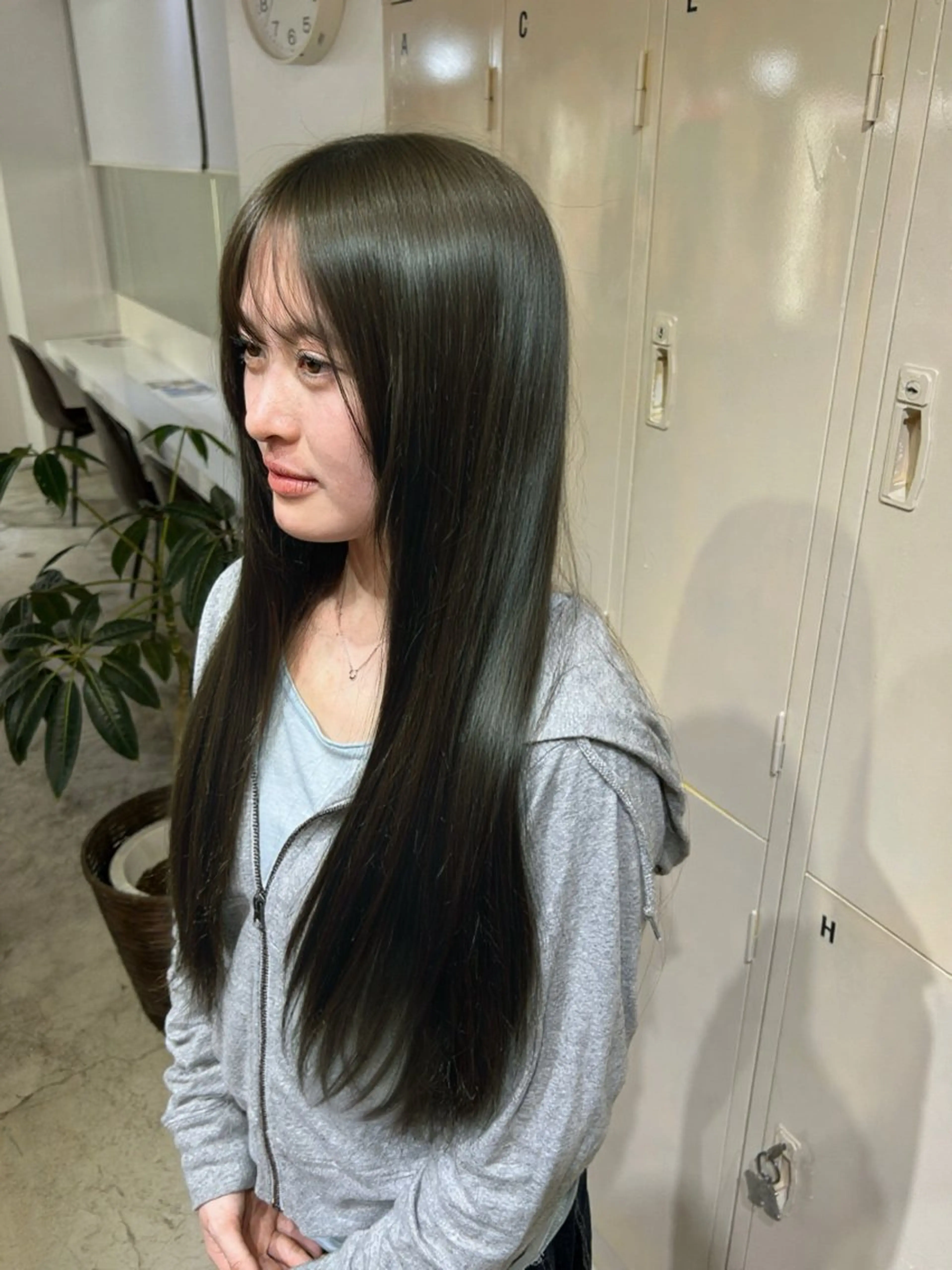 ロング カラー ヘアカラー トリートメント 🧚🏻透明感カラー 🫧フウワのヘアスタイル