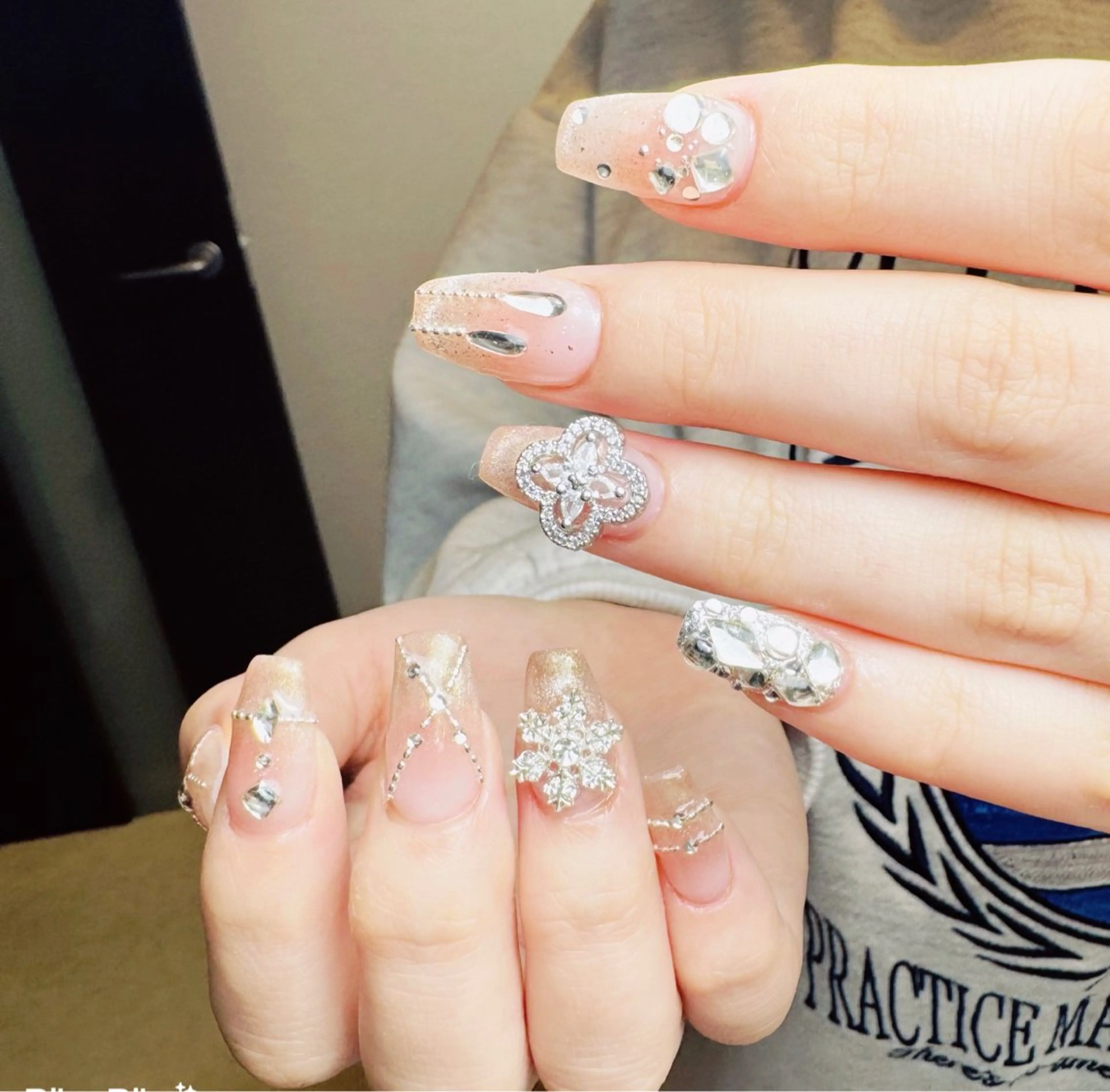 ネイル ハンドネイル ネイルサロン lotusのネイルデザイン